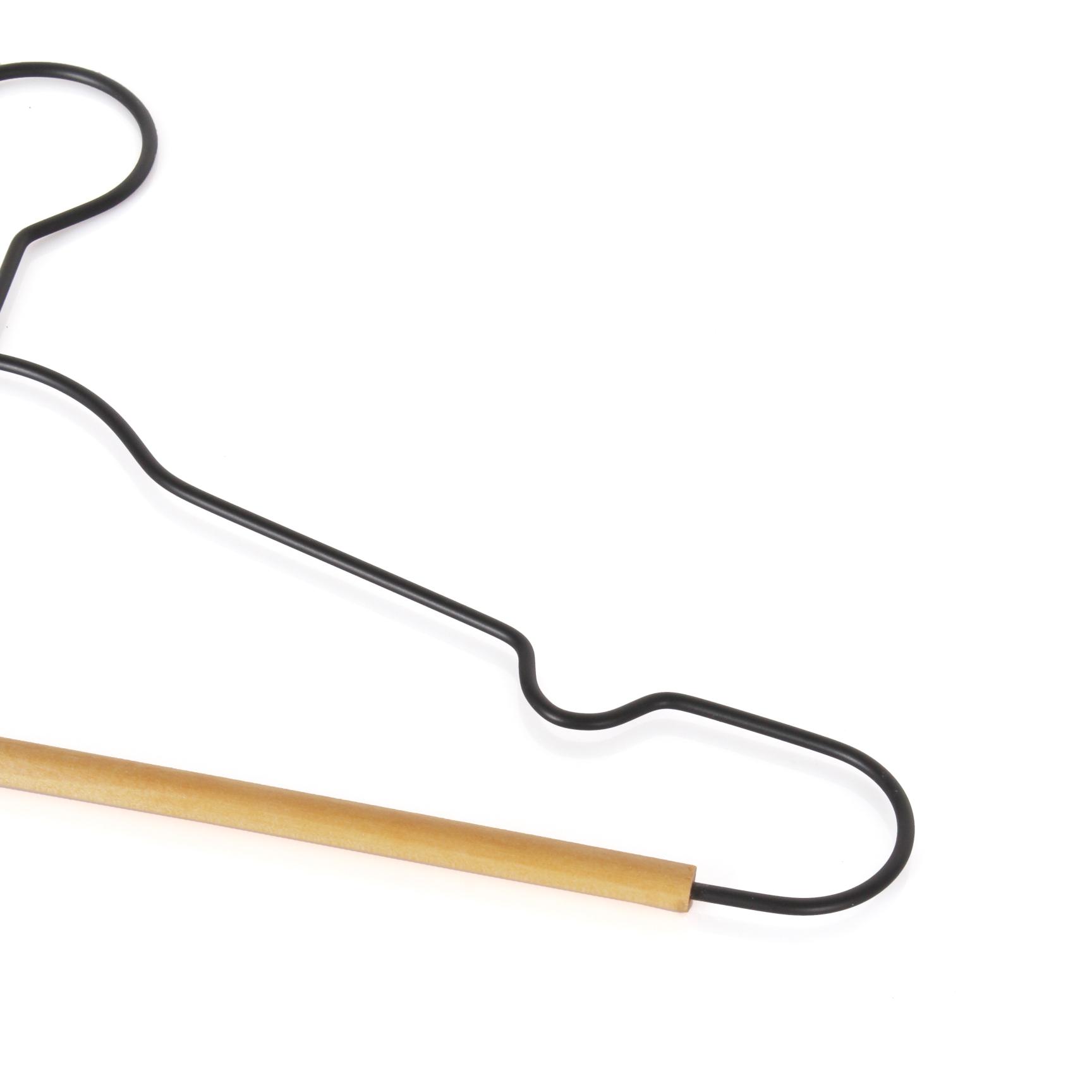 علاقة ملابس