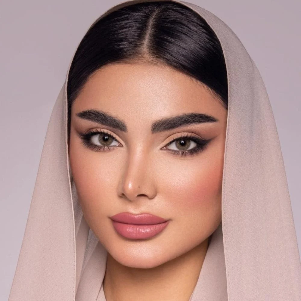 أنستازيا عدسات لاصقة تجميلية ملونة – عرض 1+1 مجاناً
