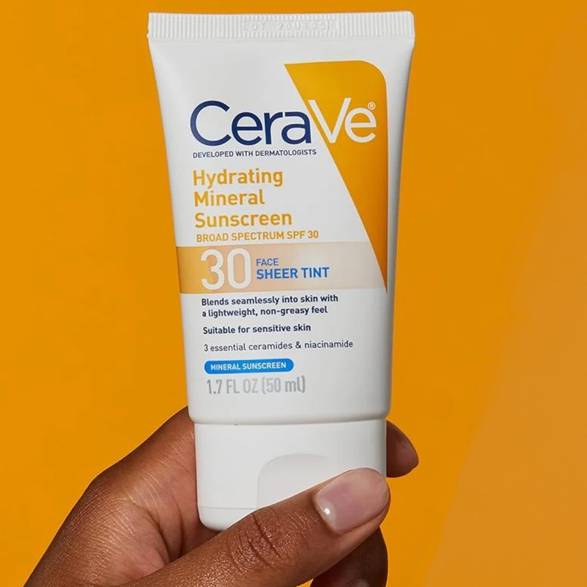 سيرافي واقي شمس مرطب بعامل حماية (SPF30) تنت شفاف - 50 مل