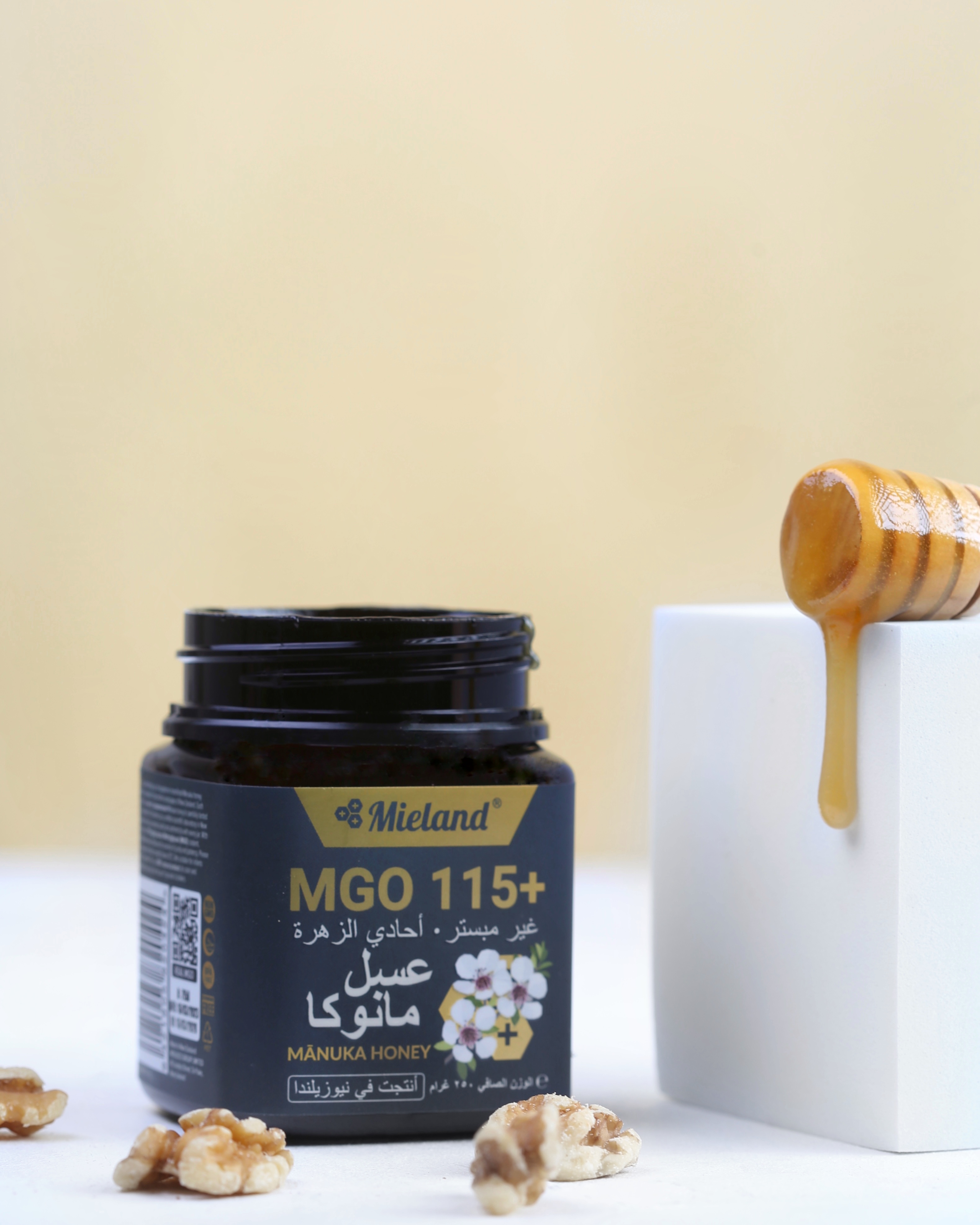 عسل المانوكا