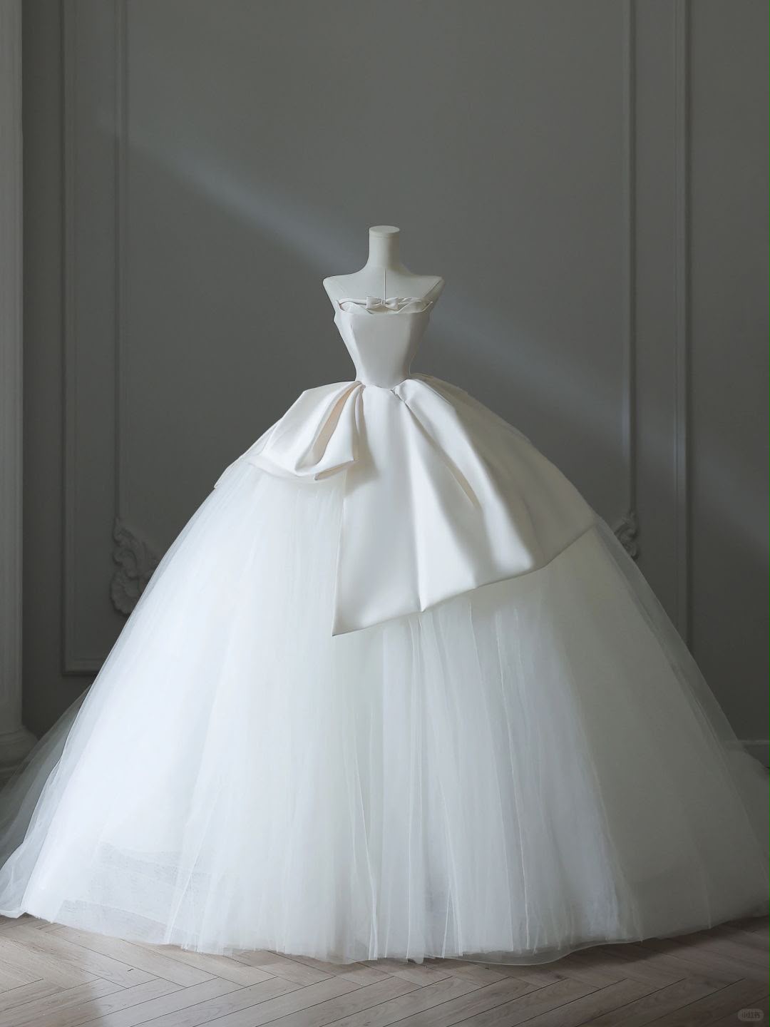 Bridal Dress Look 09