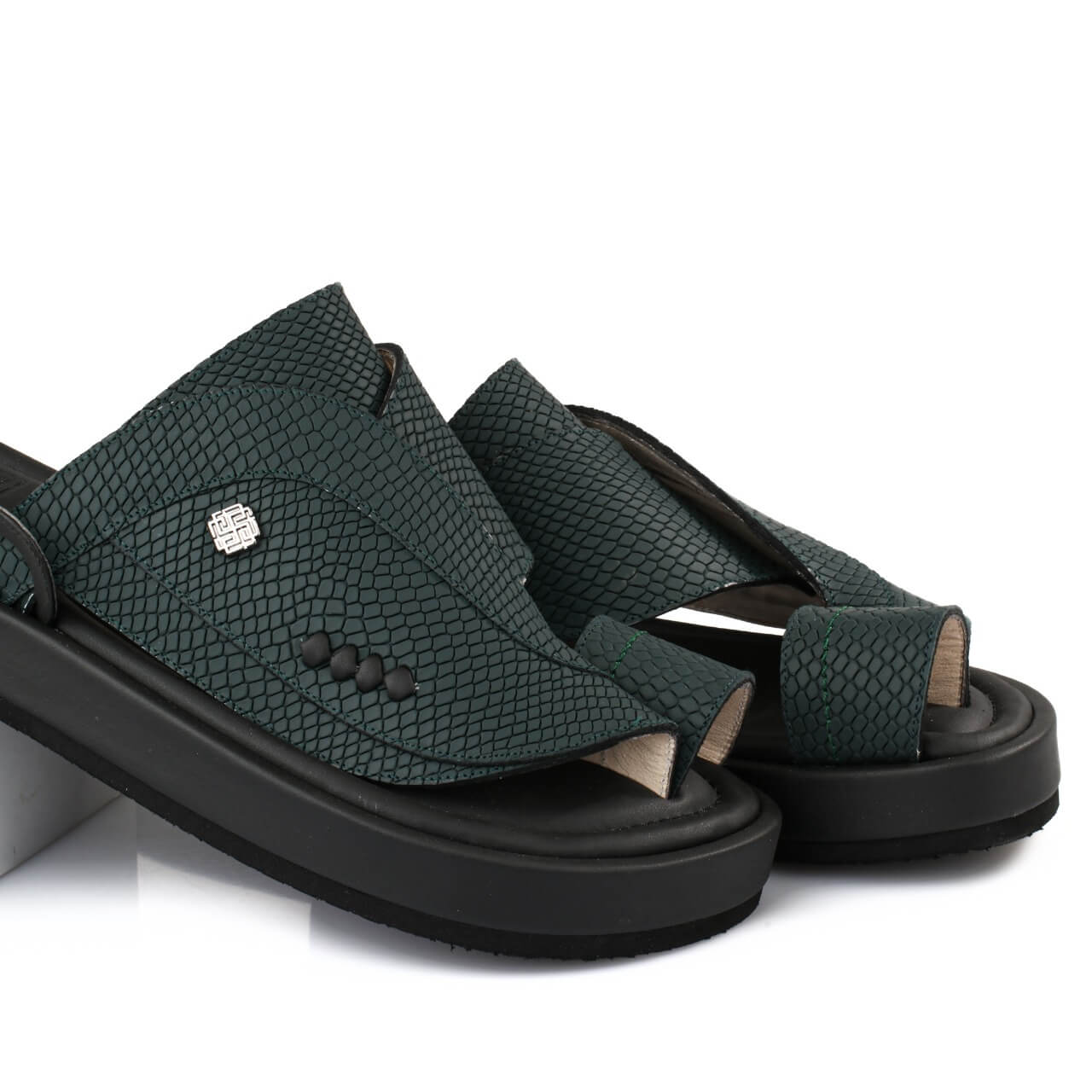 Modern men's slippers with a comfortable sole, made of natural lizard leather, in a dark olive color, exclusively at Elite Shoes.