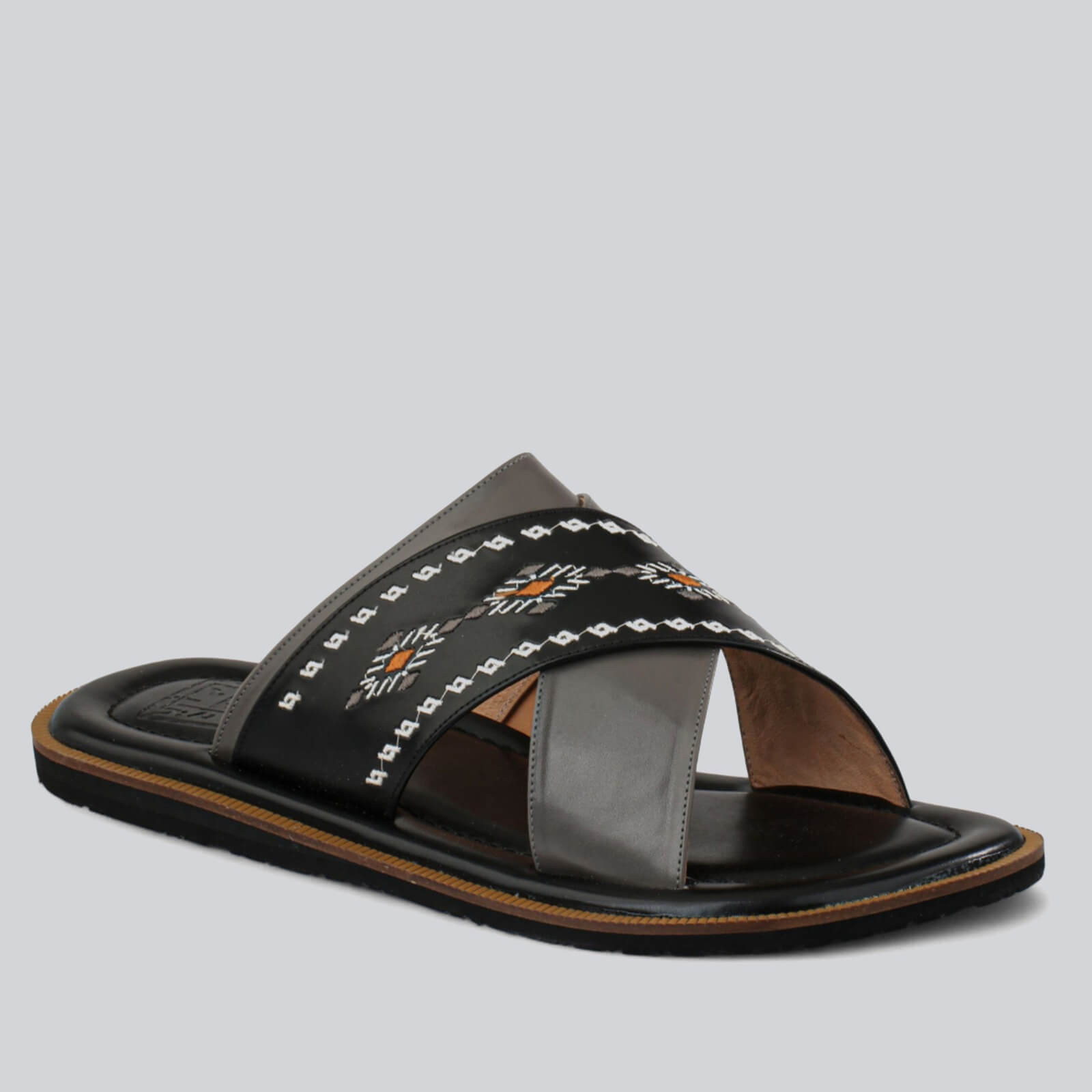 Men's casual sandals, stylish and comfortable, black color