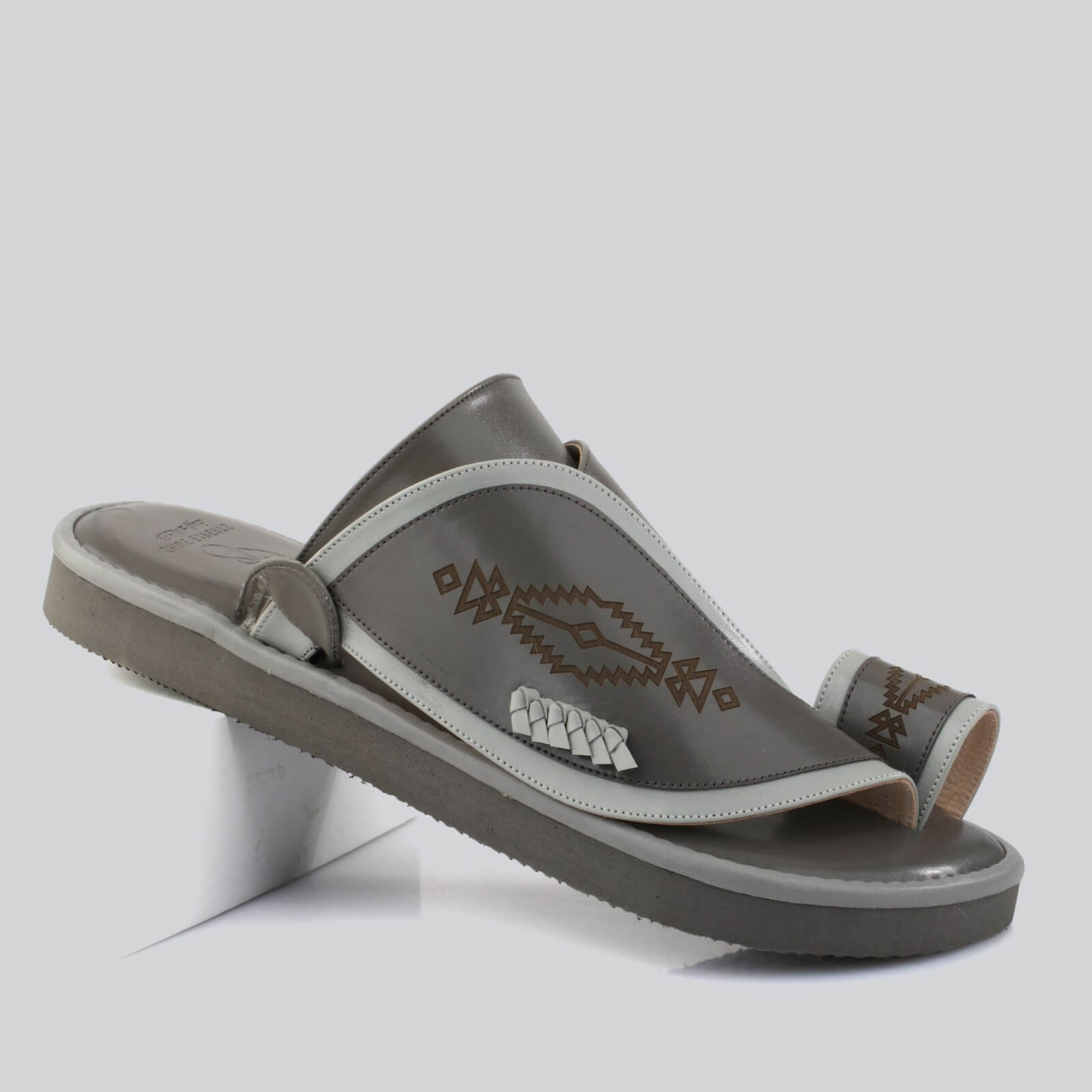 Luxury men's slippers with laser embroidery