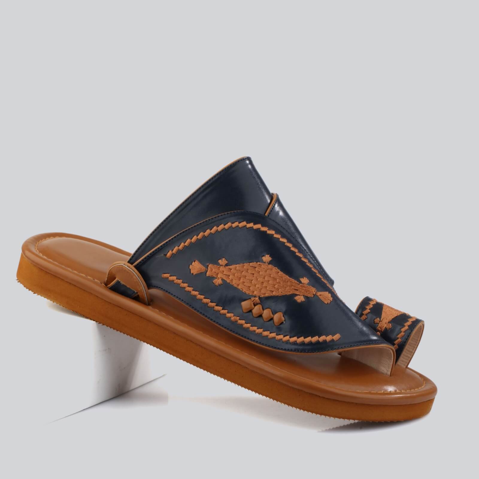 Luxury men's slippers with laser embroidery