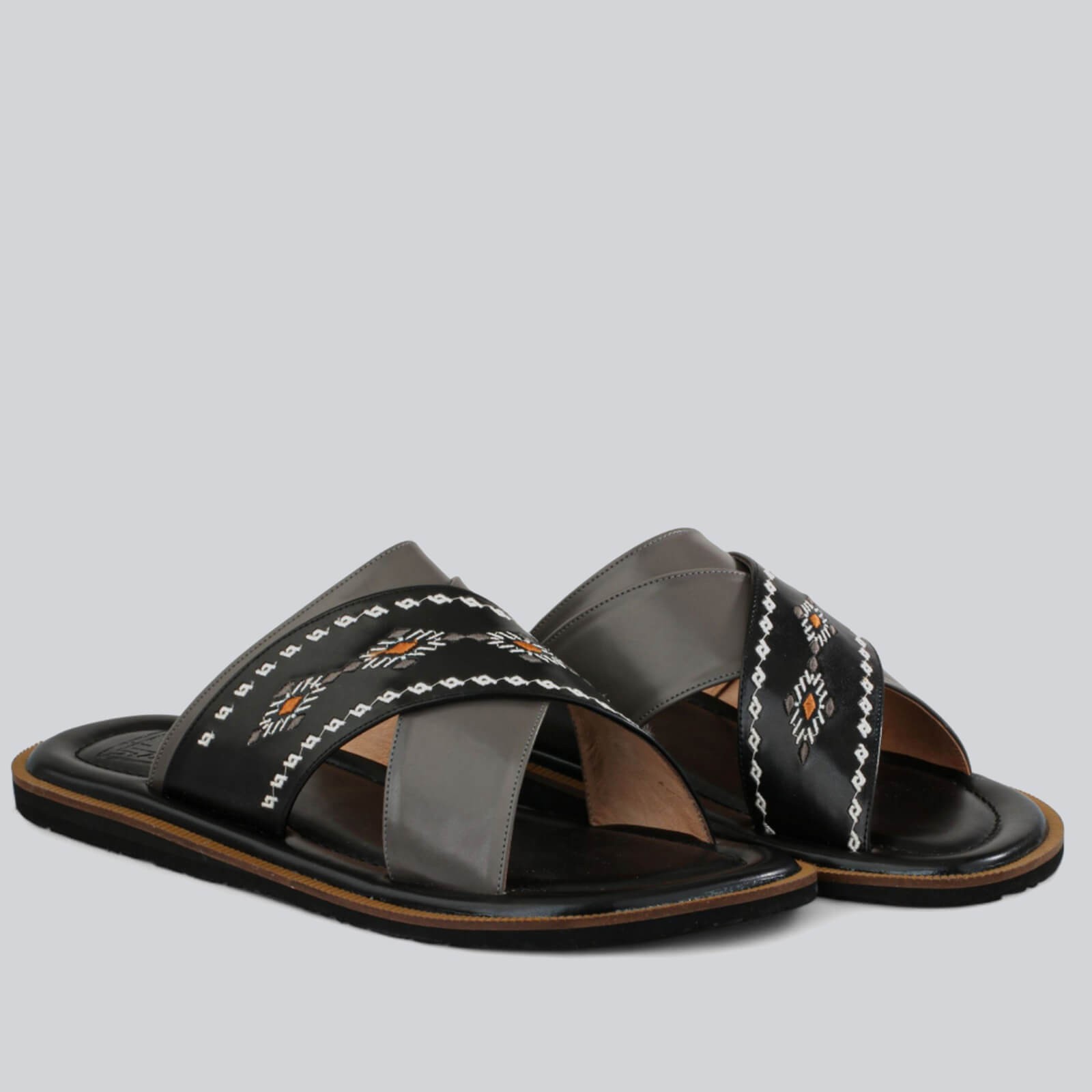 Men's casual sandals, stylish and comfortable, black color