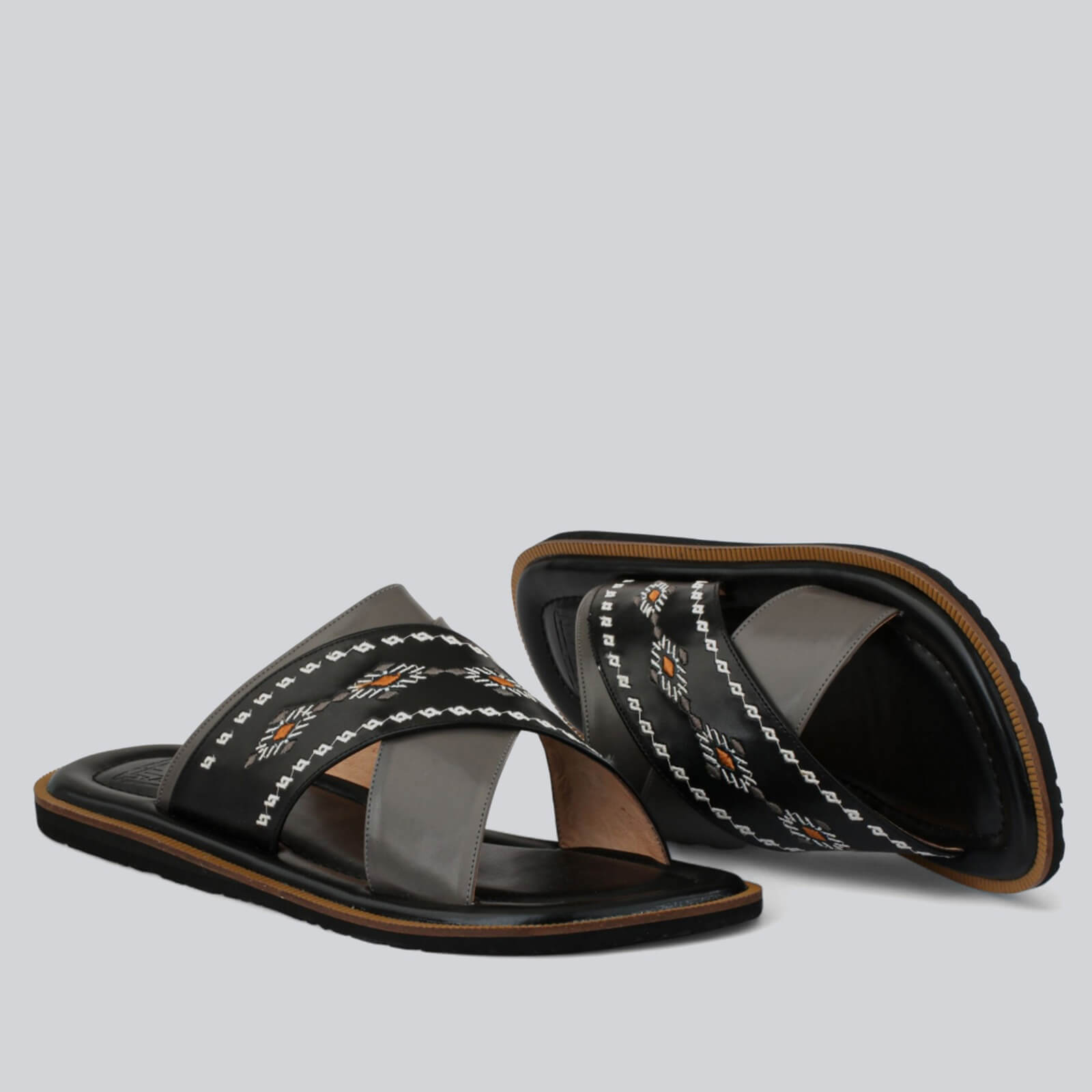Men's casual sandals, stylish and comfortable, black color
