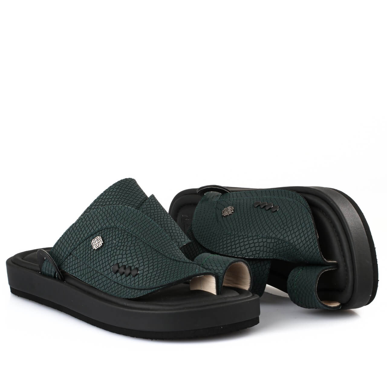 Luxury oriental shoes made in Saudi Arabia, 100% natural leather, exclusively at Elite Shoes.