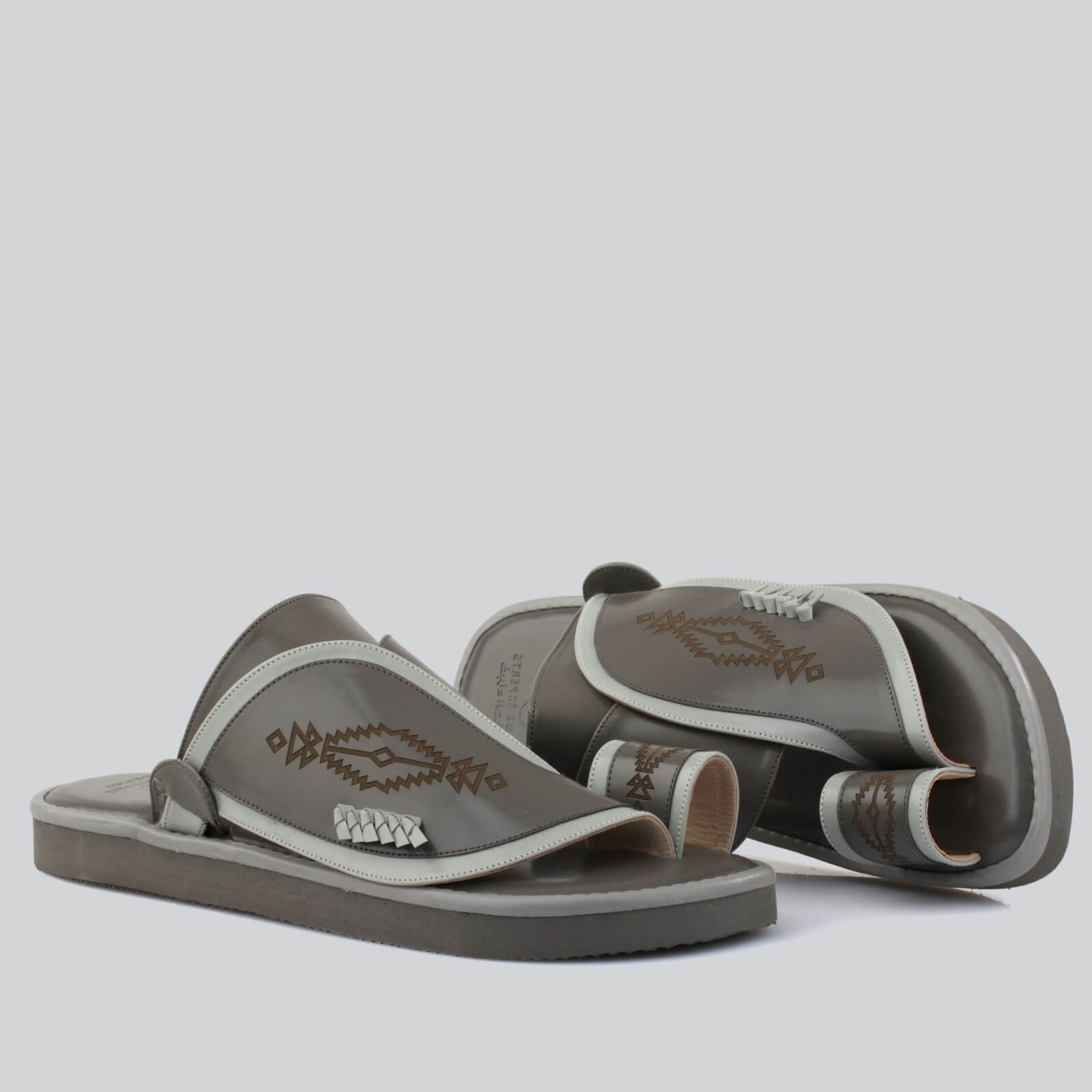 Luxury men's slippers with laser embroidery