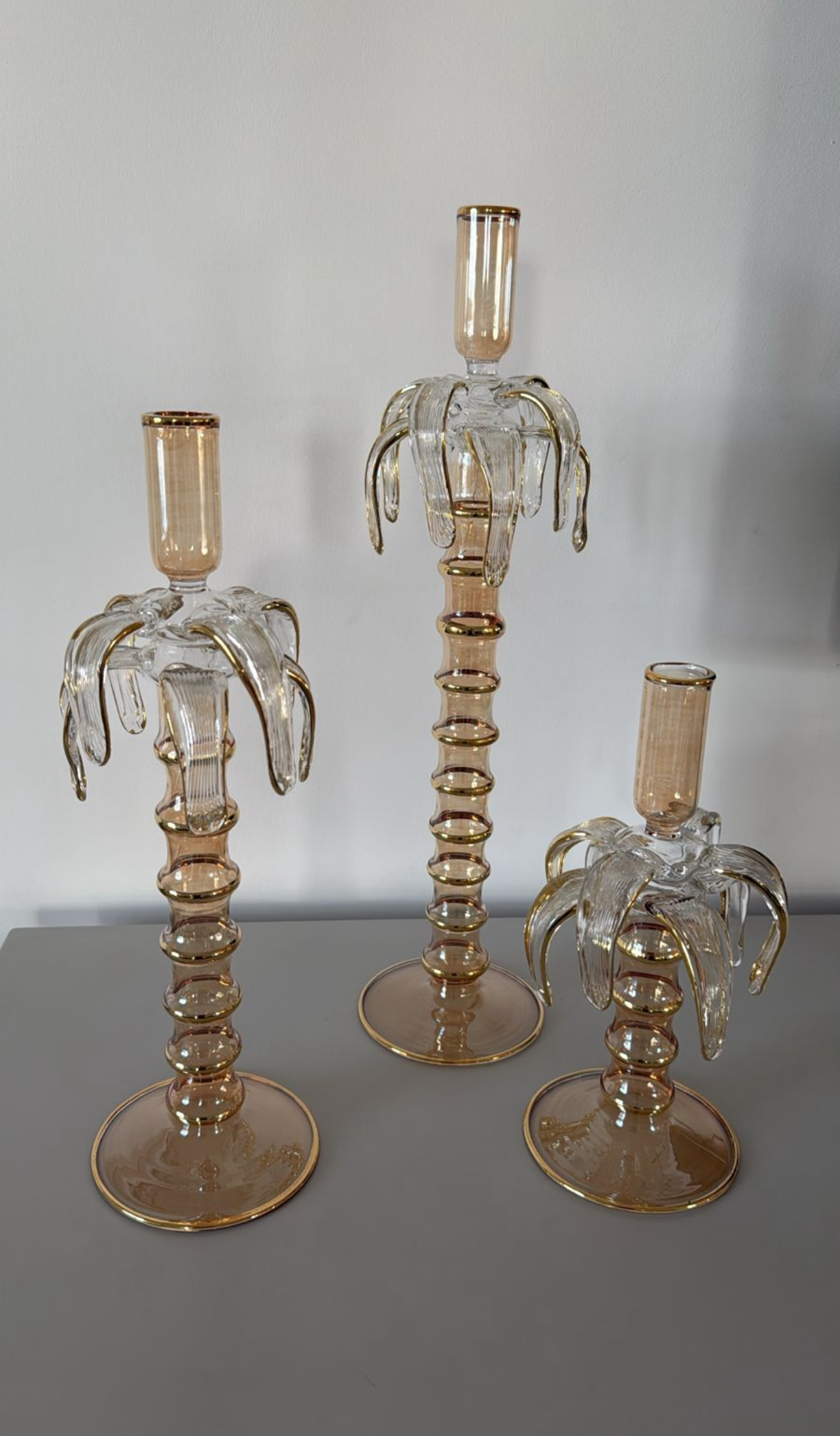 Each set different sizes
Big :350 sar 
Medium : 280 sar 
Small : 220 sar