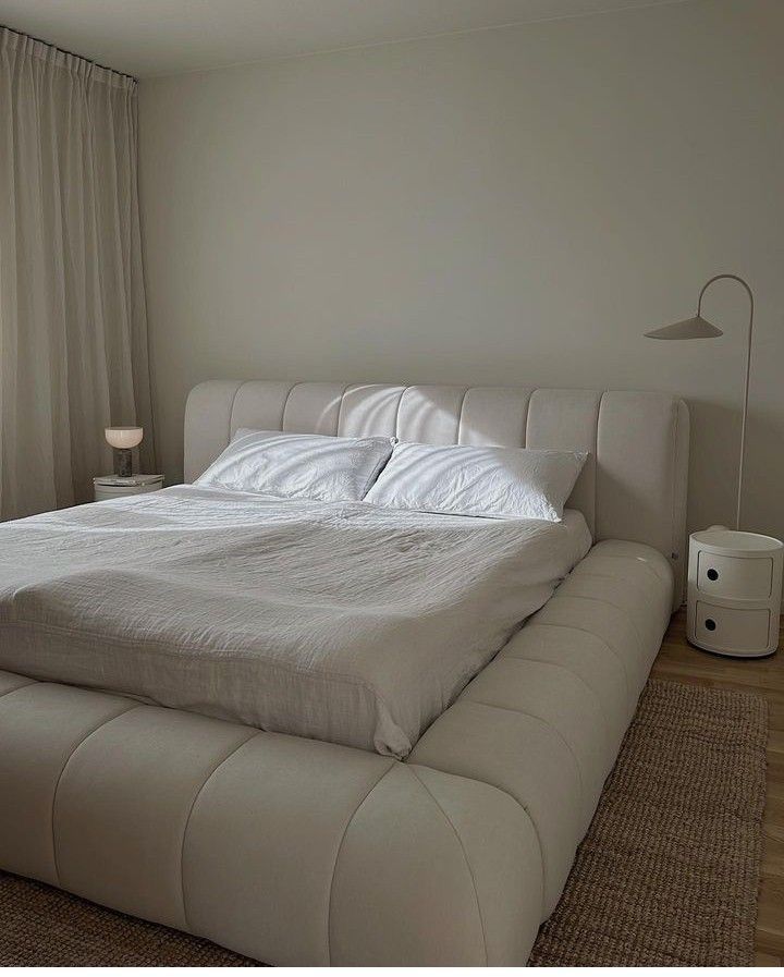 Bed by Alraed Home
