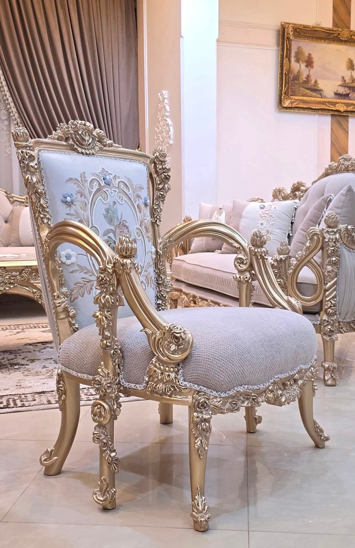 مجلس كنب فاخر خشب زان طبيعي لوران الملكي الفاخر 9مقاعد 