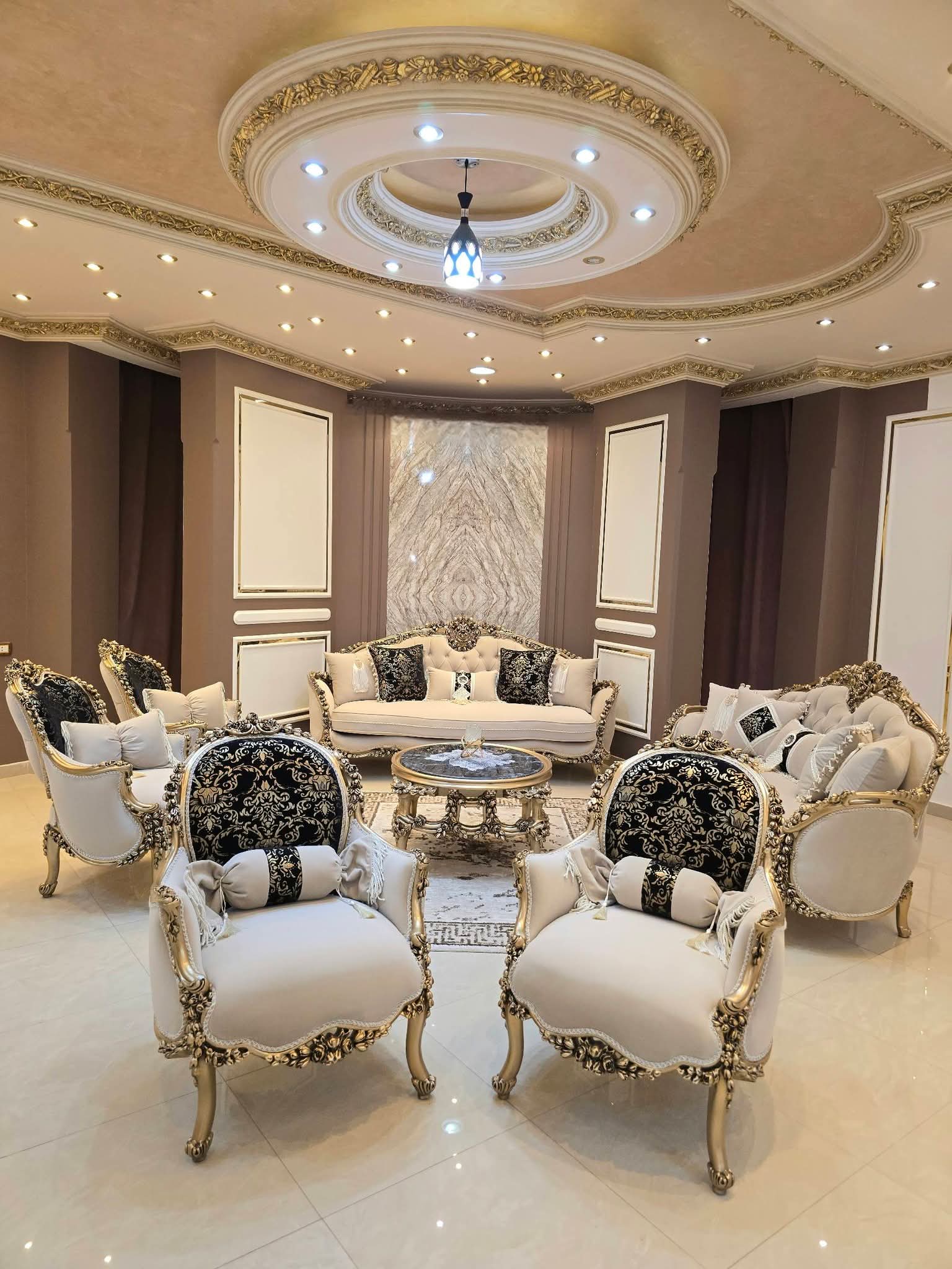 طقم كنب