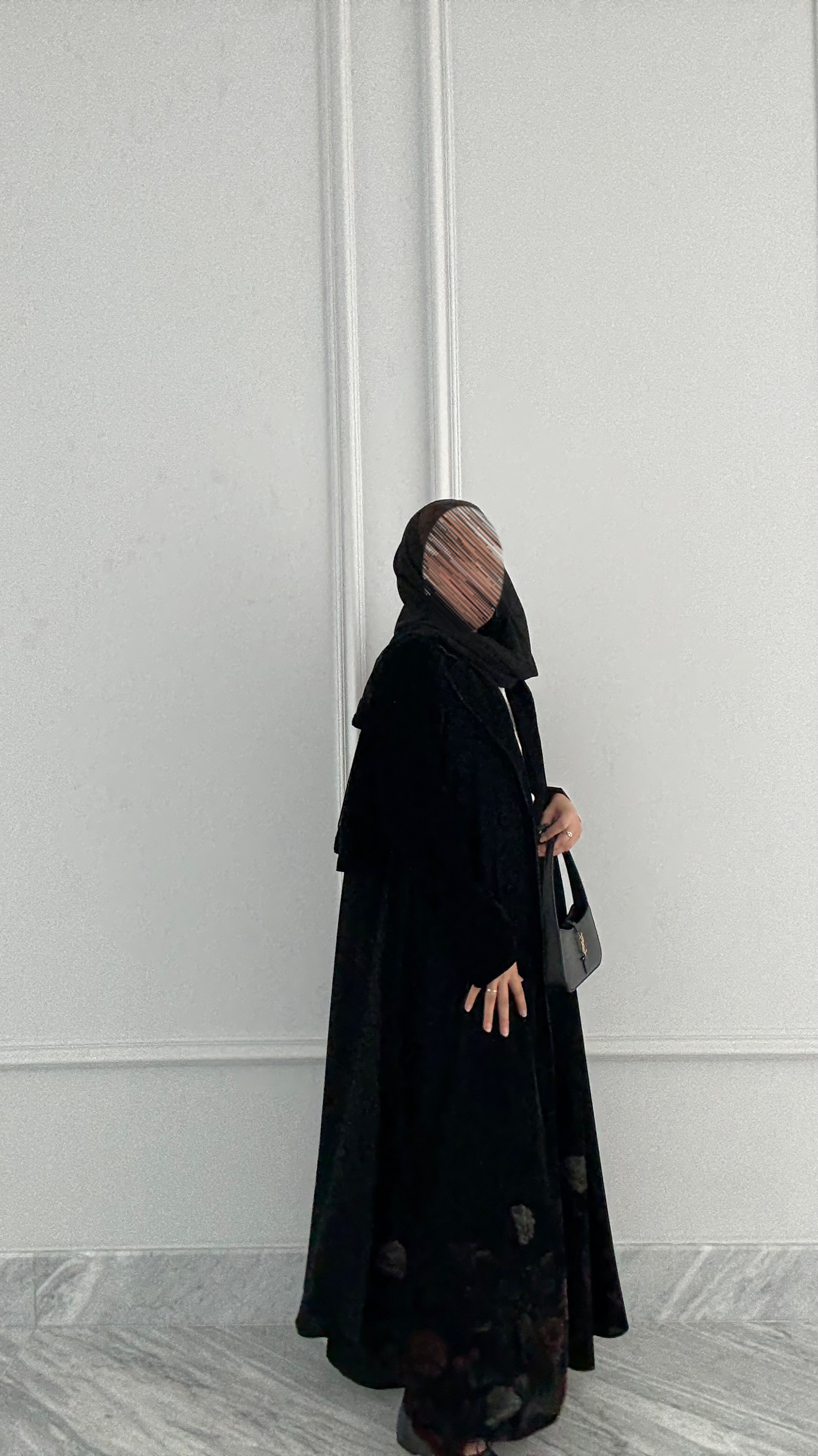 Velvet abaya