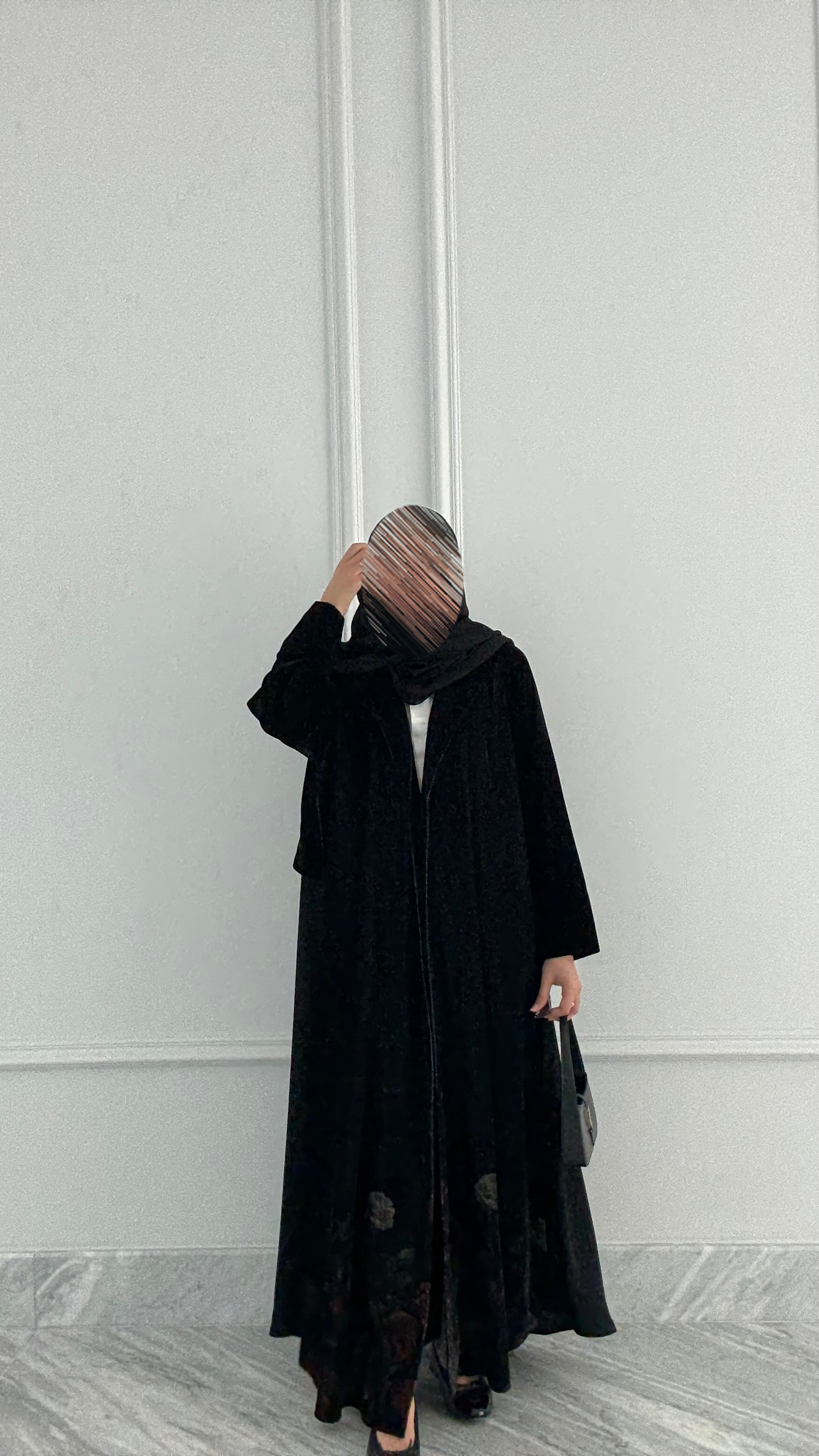 Velvet abaya