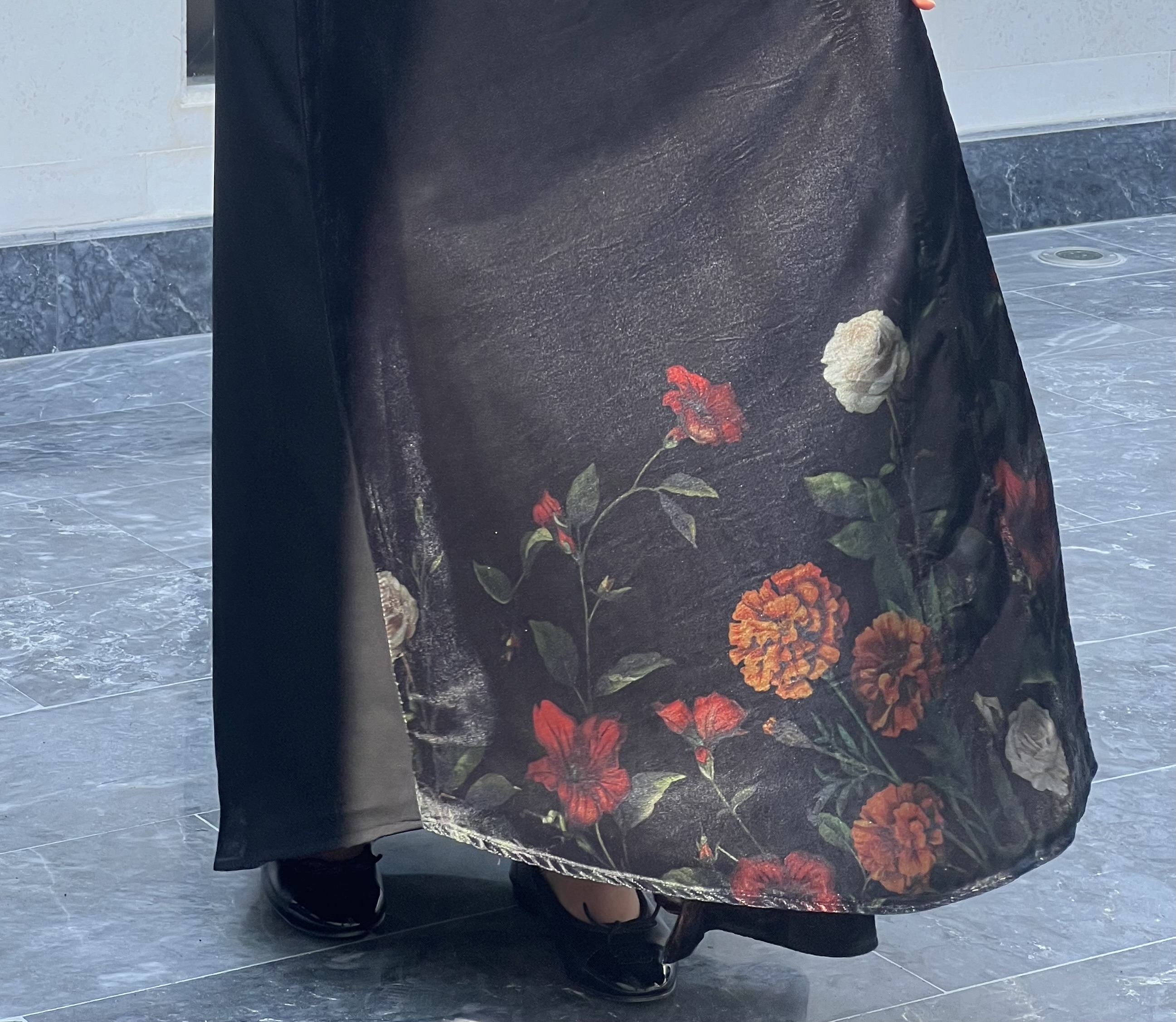 Velvet abaya