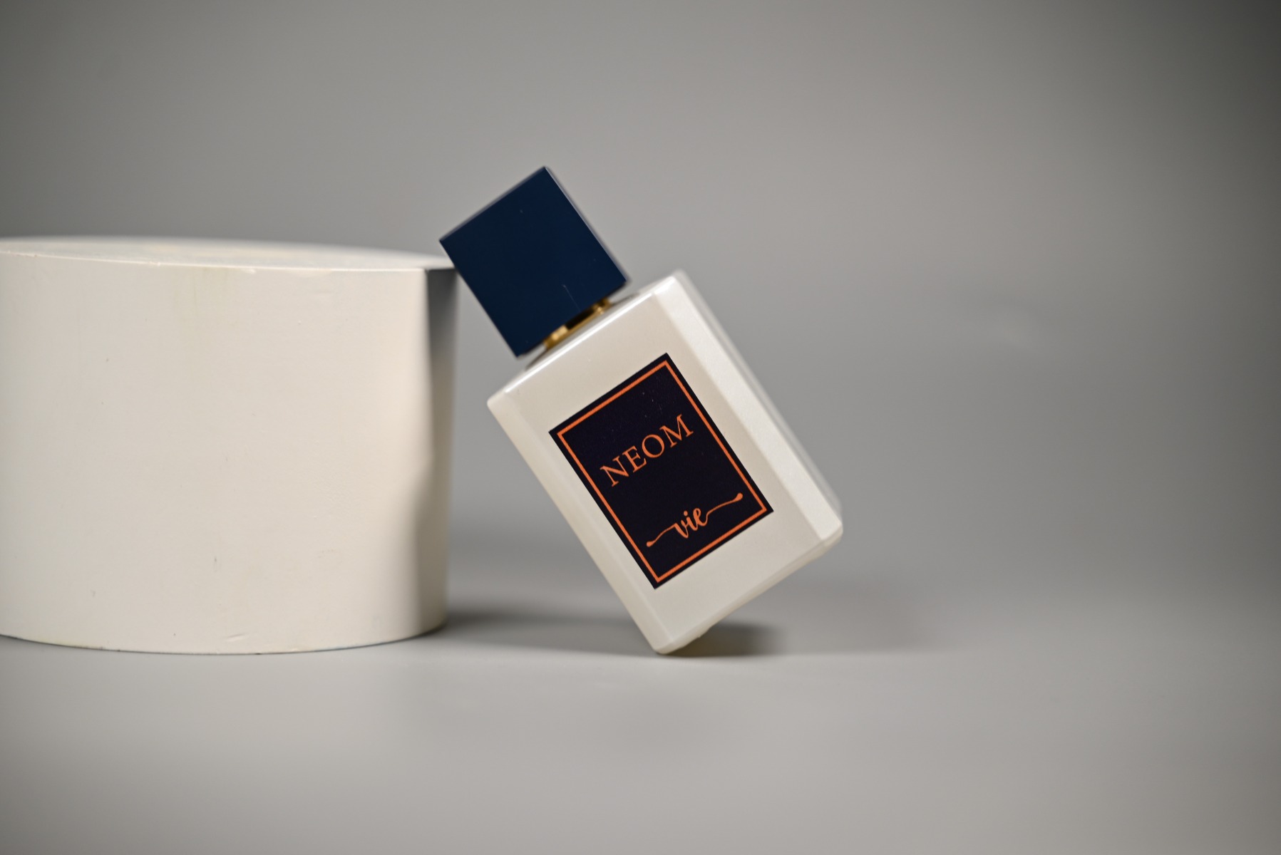 Neom