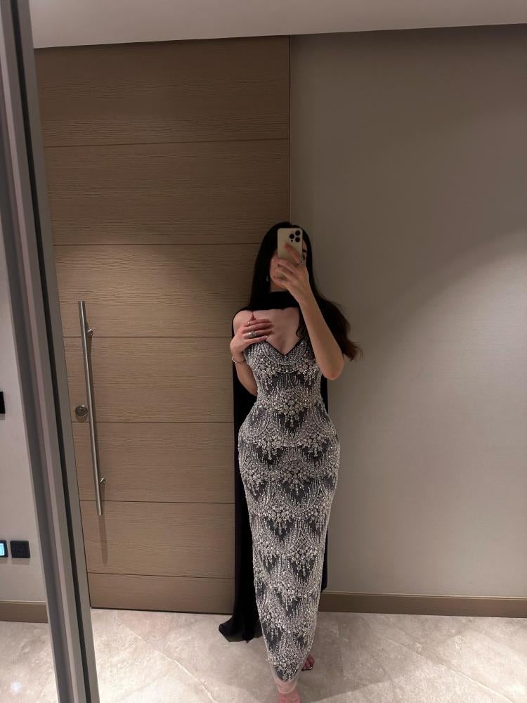 فستان سهرة أنيق بتطريز كريستال وشال طويل - XXXL/16