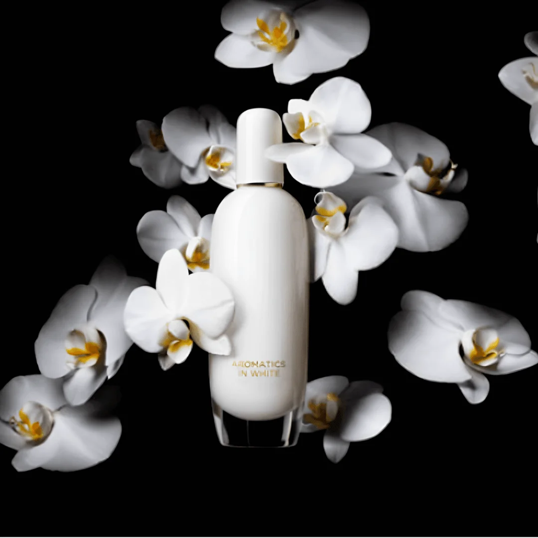 عطر كلينيك اروماتكس ان وايت او دي بارفيوم للنساء- 100 مل