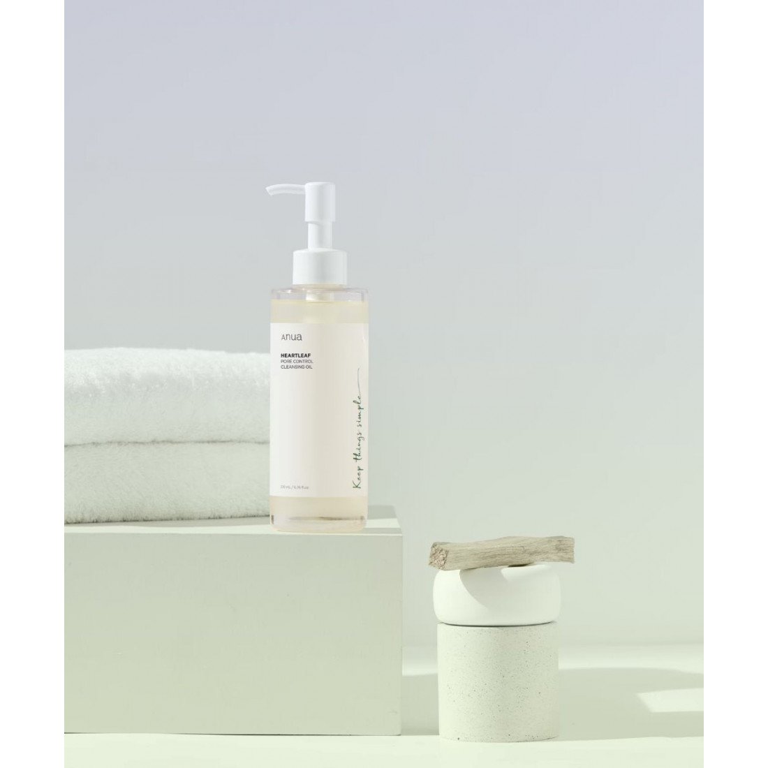 Anua Heartleaf 77% Pore Control Cleansing Oil – 200ml