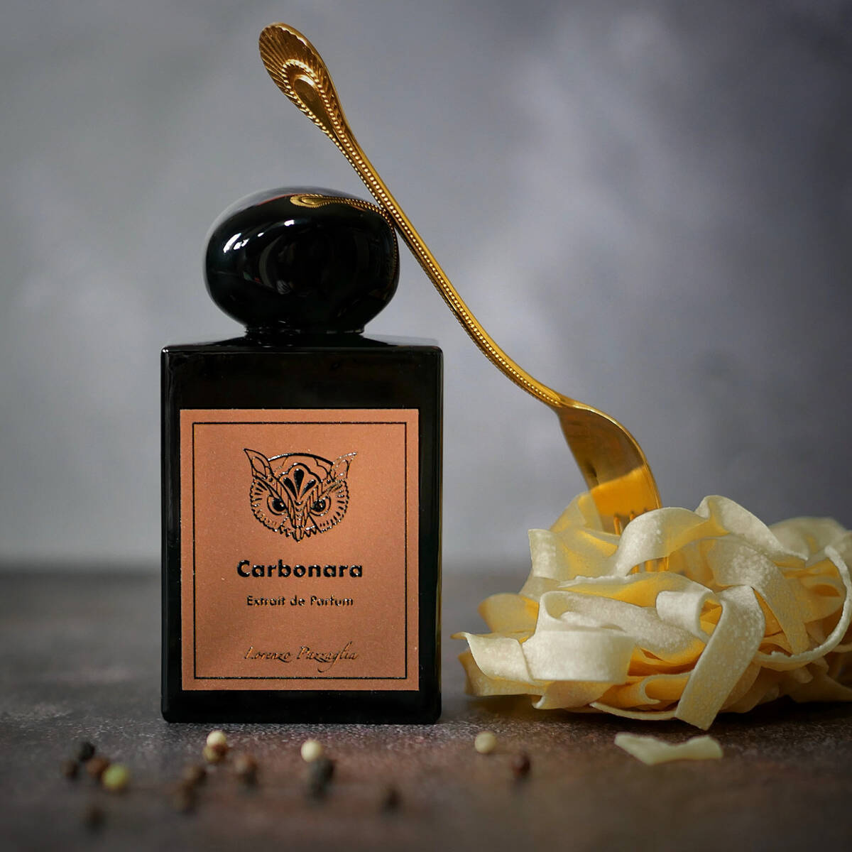 عطر لورينزو بازاجليا كاربونار اكسترايت دو بارفيوم 50مل