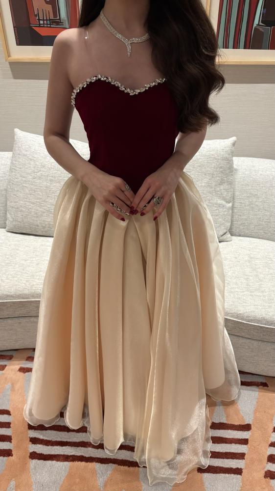  فستان سهرة خمري مع شامبين قطعة واحدة بتصميم ملكي - ROSE FASHION  
