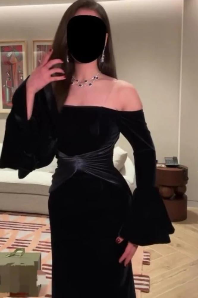  فستان سهره جوخ اسود باكمام واسعه 