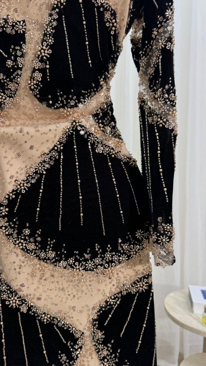  فستان سهرة أسود شامبين بتطريز هندسي لامع - ROSE FASHION  
