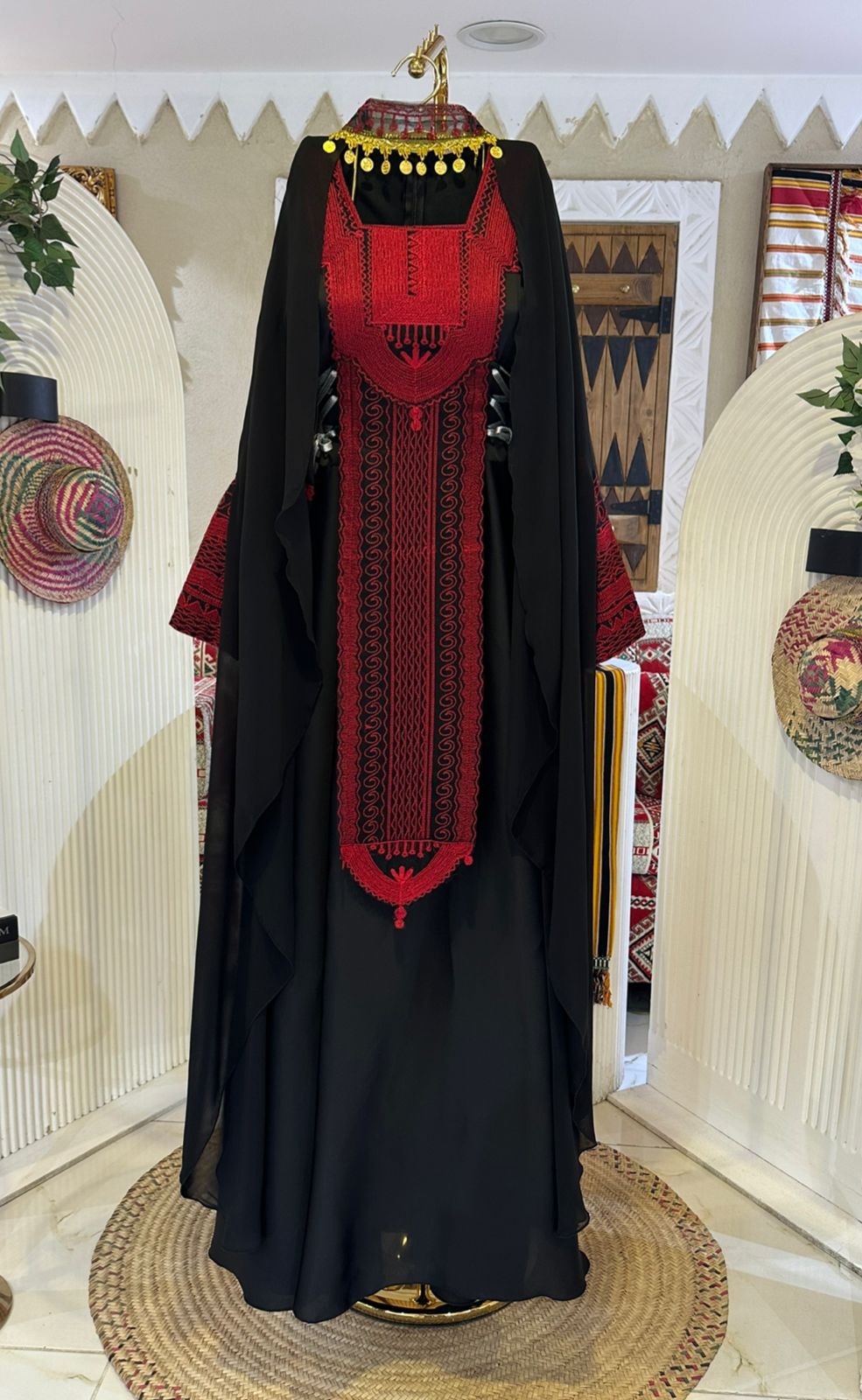 جلابيه يوم التأسيس بتطريز احمر ملكي 