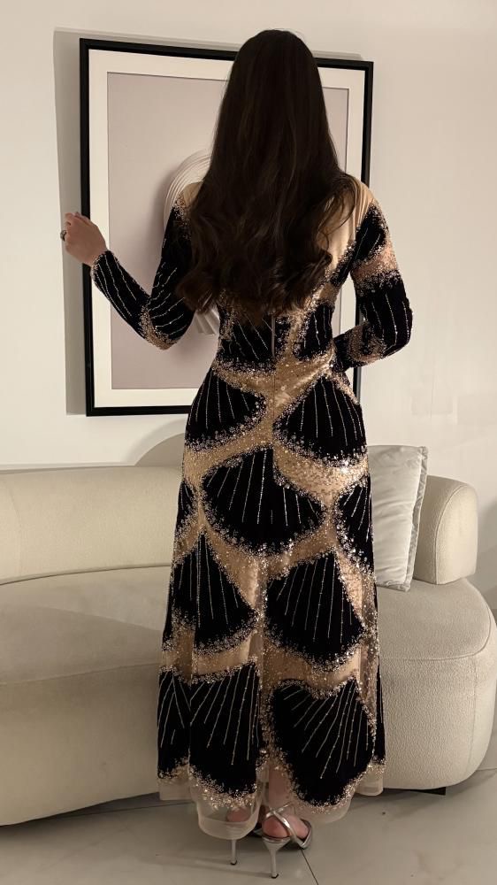 فستان سهرة أسود شامبين بتطريز هندسي لامع - ROSE FASHION  