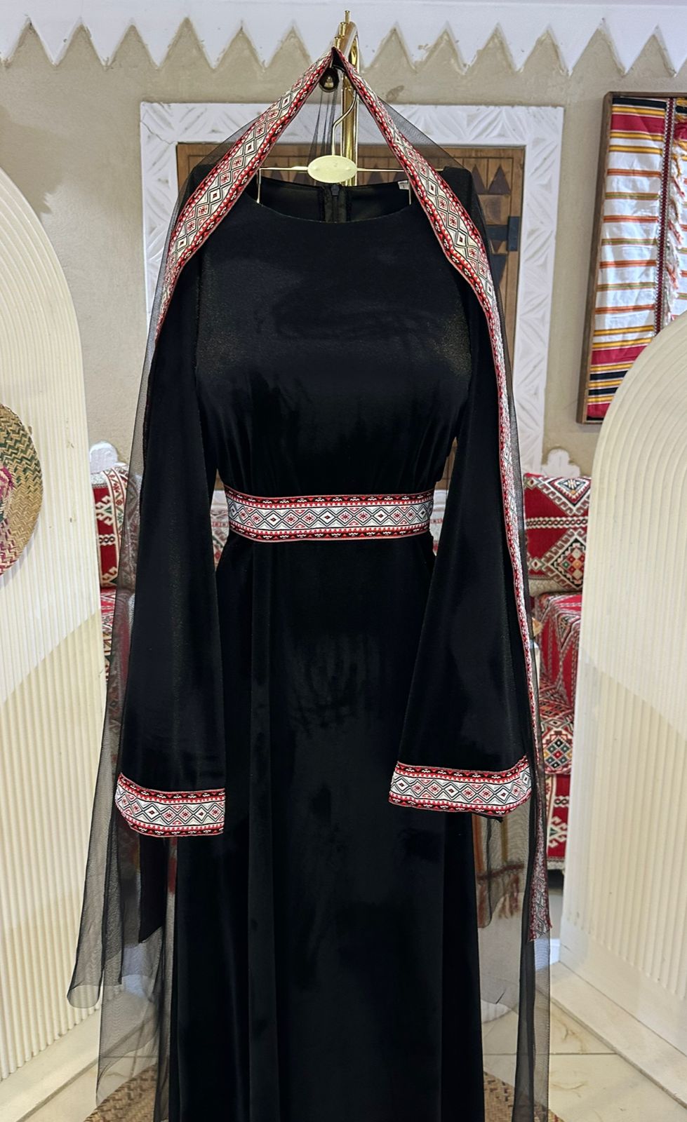  جلابيه مخمل ليوم التأسيس بشال فاخر 
