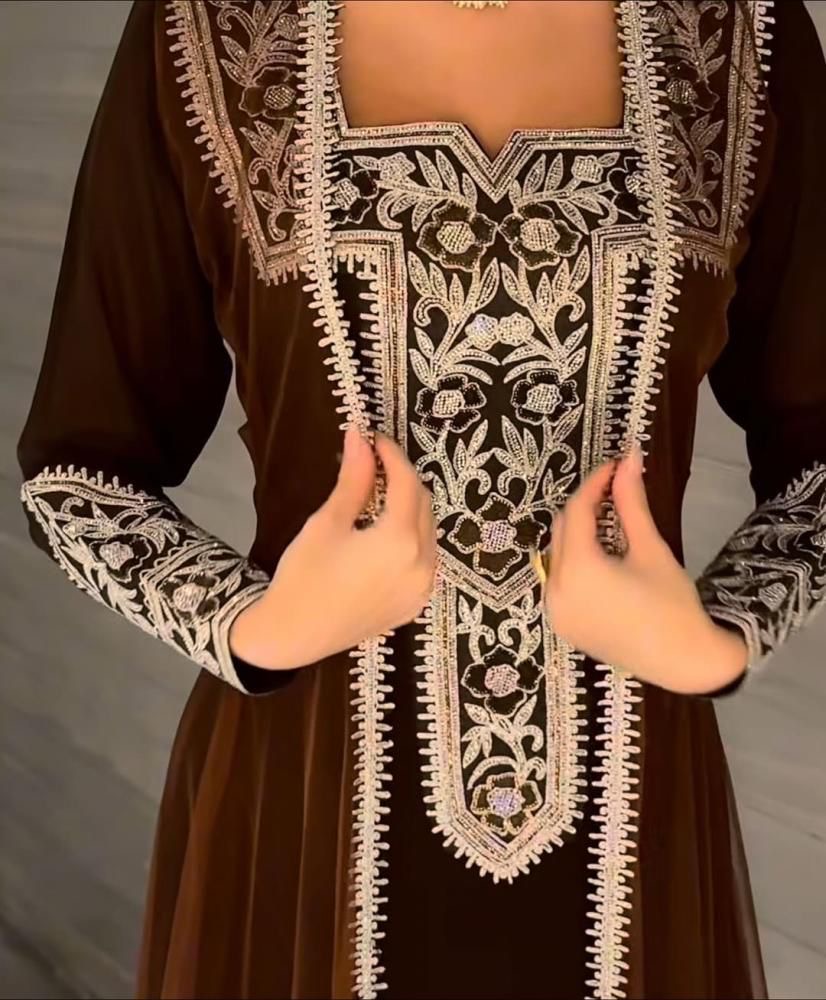  فستان سهرة بقطعتين خرز كمبيوتر من ROSE FASHION  