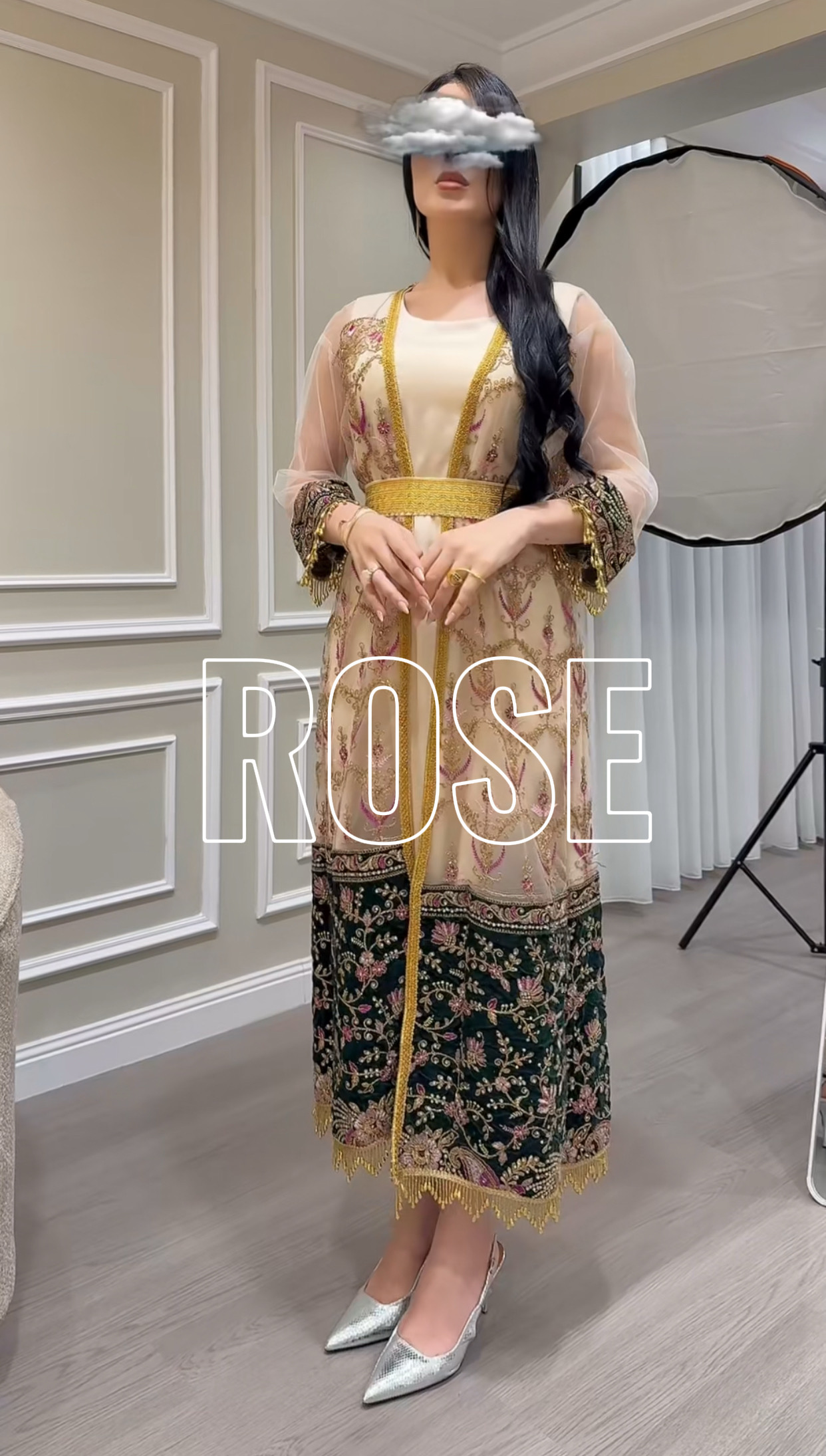   جلابية سهرة فاخرة بتطريز ملكي راقي  