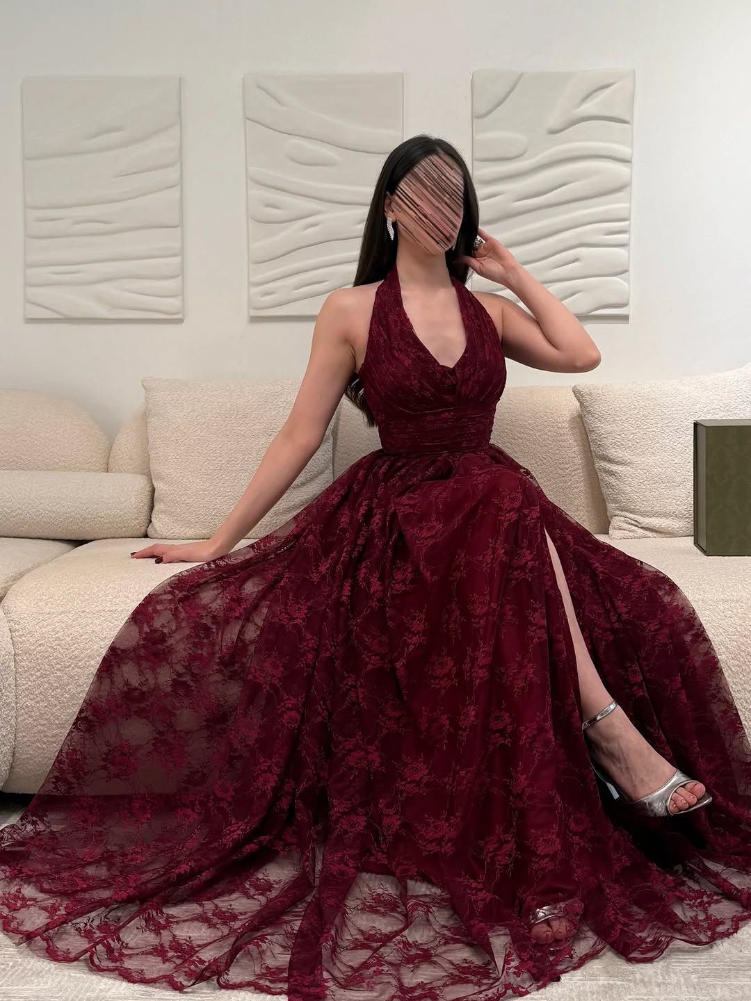  فستان سهره عنابي دانتيل بشق أمامي جذاب 