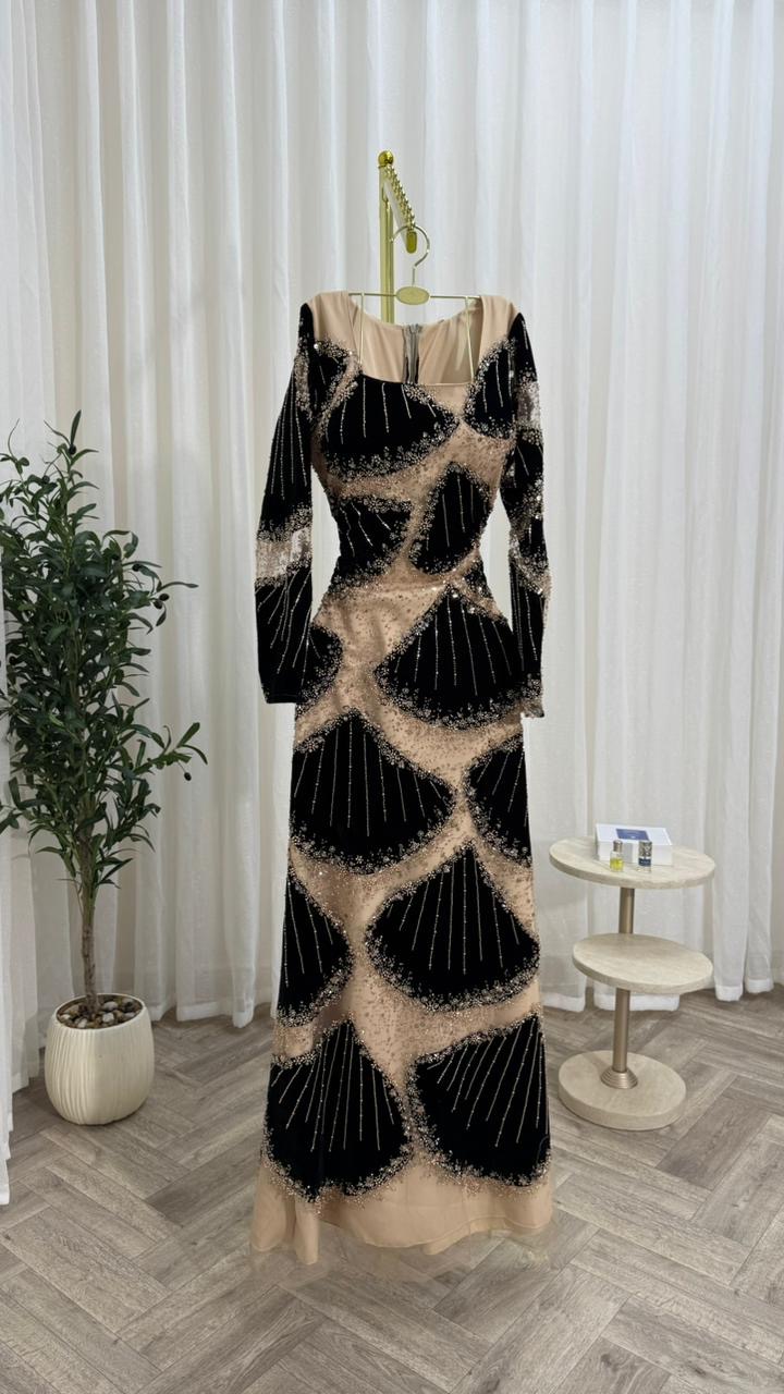  فستان سهرة أسود شامبين بتطريز هندسي لامع - ROSE FASHION  