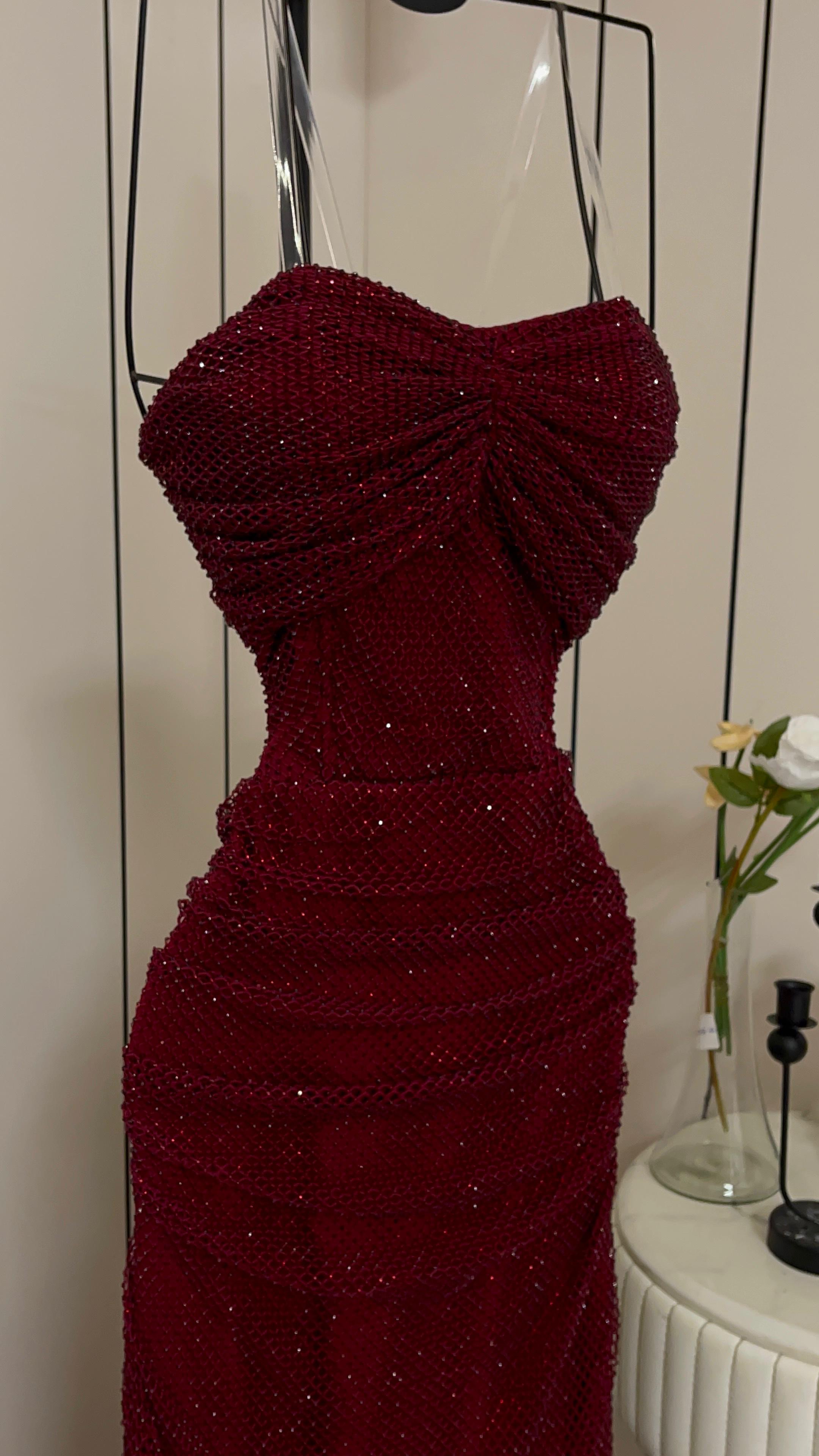  فستان سهرة خمري لامع بقصة حورية - ROSE FASHION  