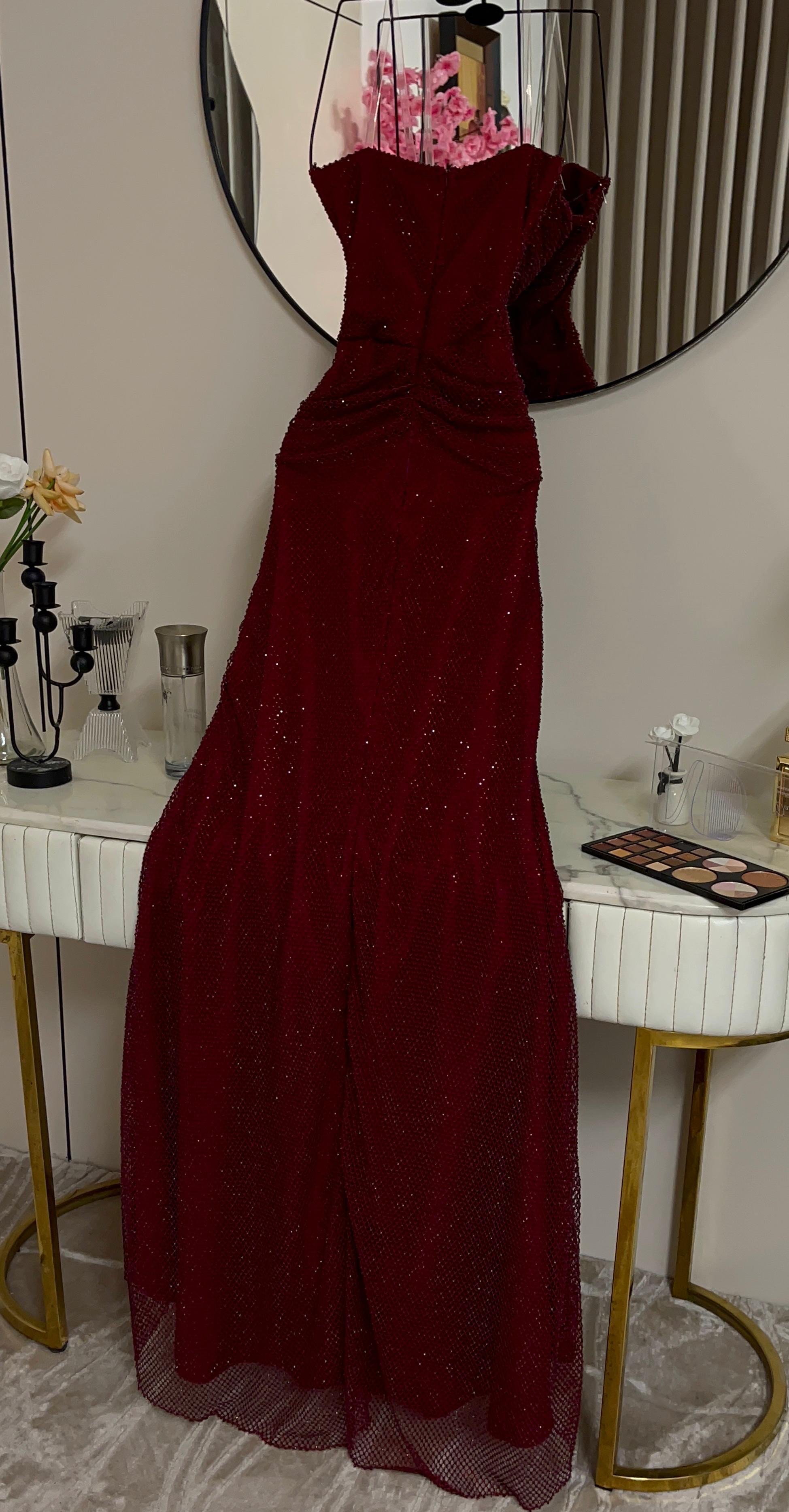  فستان سهرة خمري لامع بقصة حورية - ROSE FASHION  
