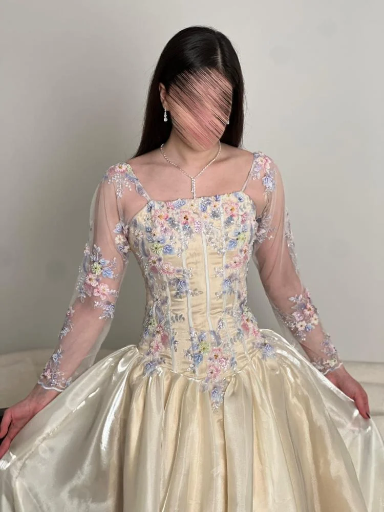  فستان سهرة أميرات كلوش بقصه مميزة 