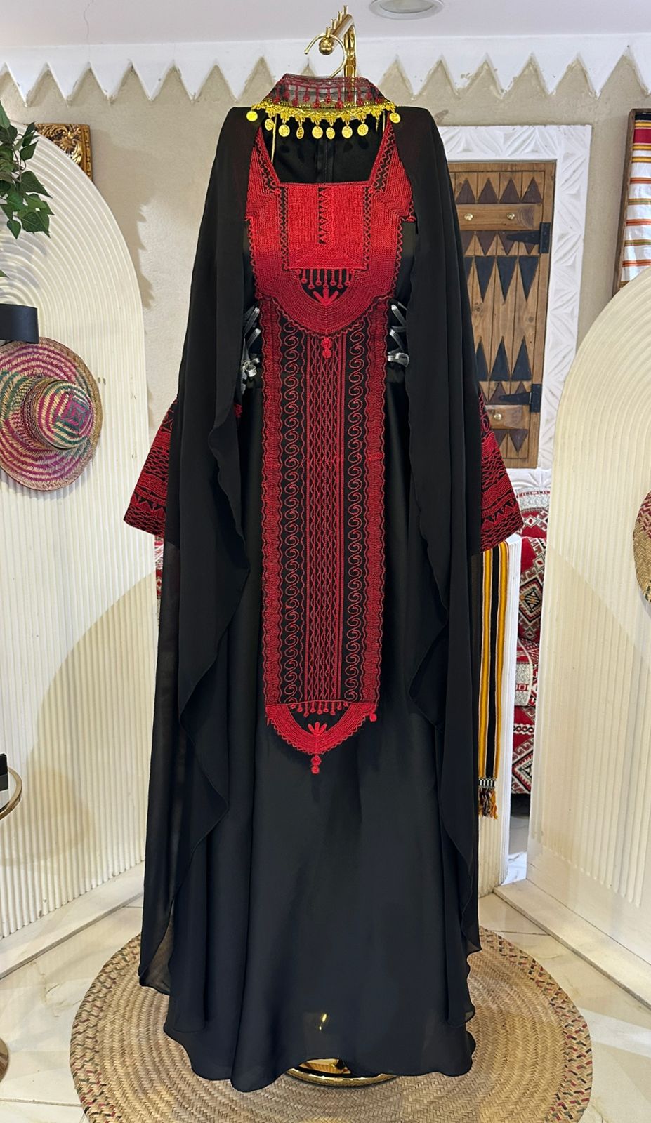 جلابيه يوم التأسيس بتطريز احمر ملكي 