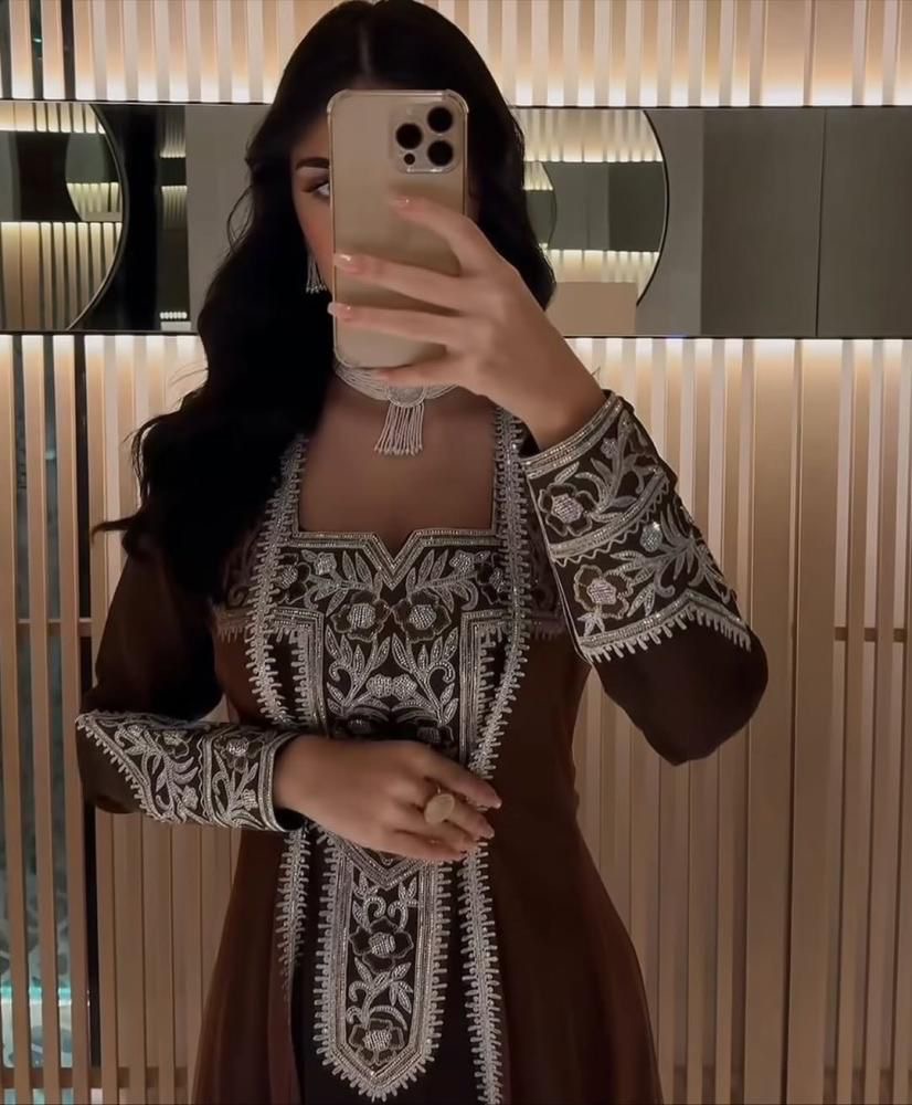  فستان سهرة بقطعتين خرز كمبيوتر من ROSE FASHION  