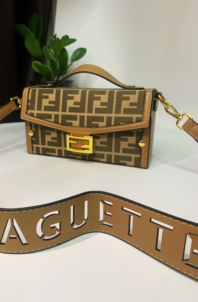  شنطة نسائية ماركة فندي 