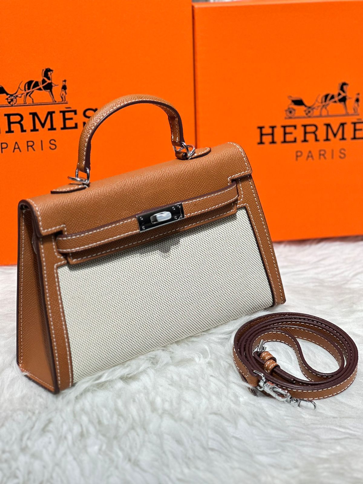  شنطة نسائية ماركة هرمز 