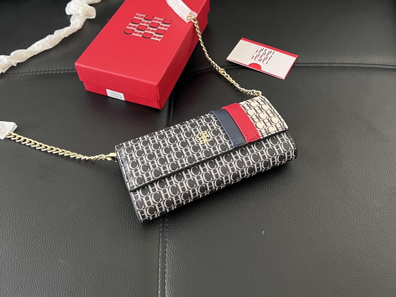  شنطة ظهر ماركة سي اتش  