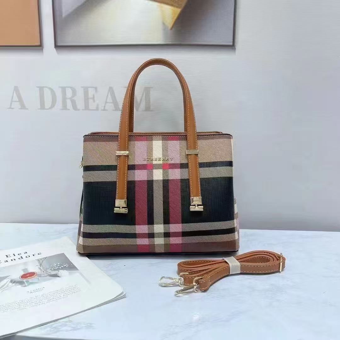  شنطة نسائية ماركة يريري 