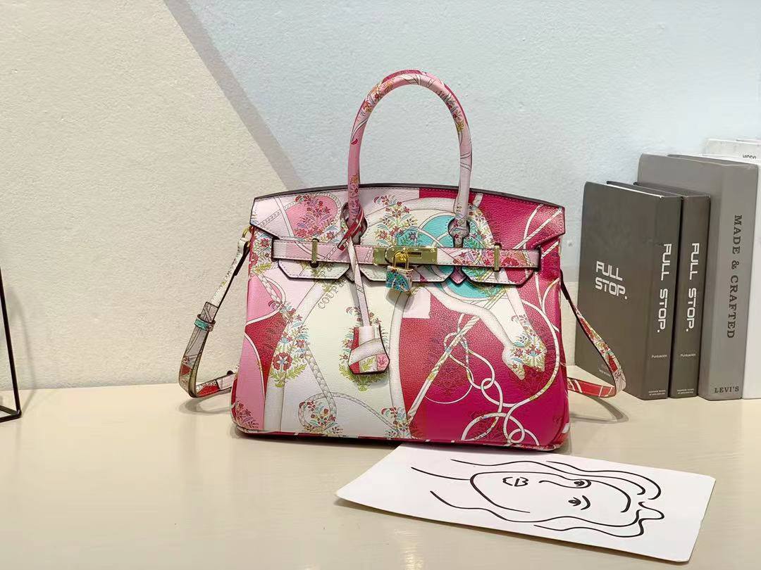  شنطة نسائية ماركة هرمز 