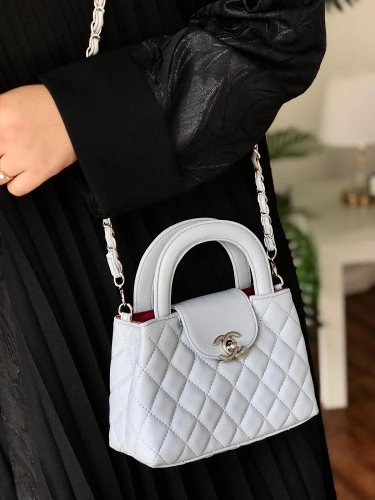  شنطة نسائية ماركة شانيل فاخرة 