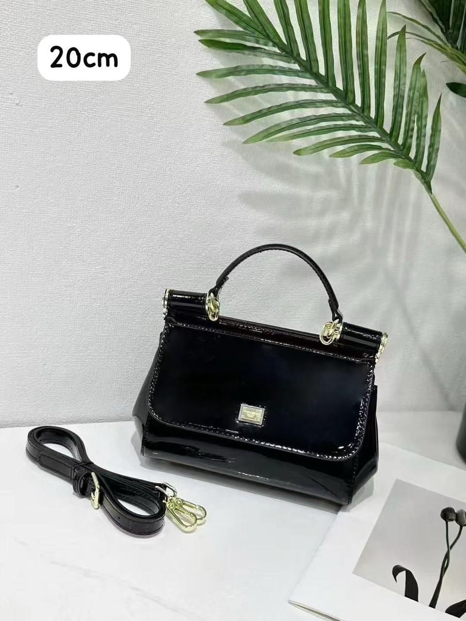  شنطة نسائية ماركة دولشي جابانا 