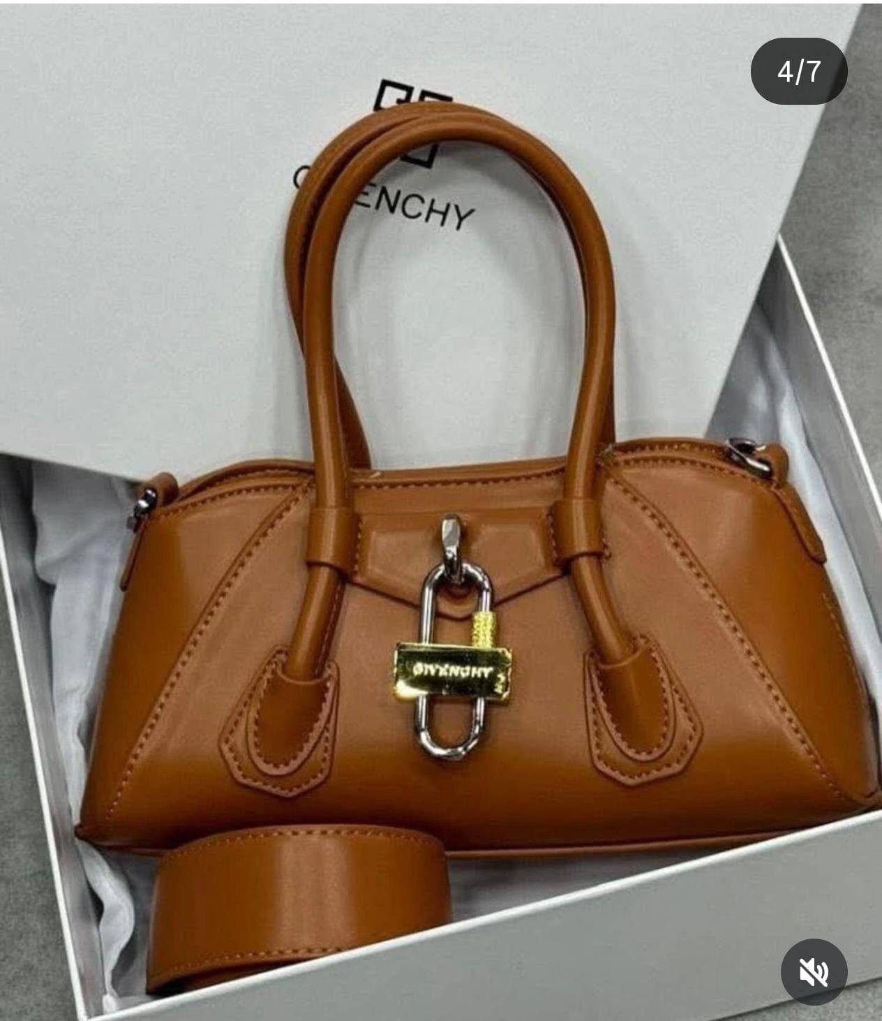  شنطة نسائية ماركة دفينشي  