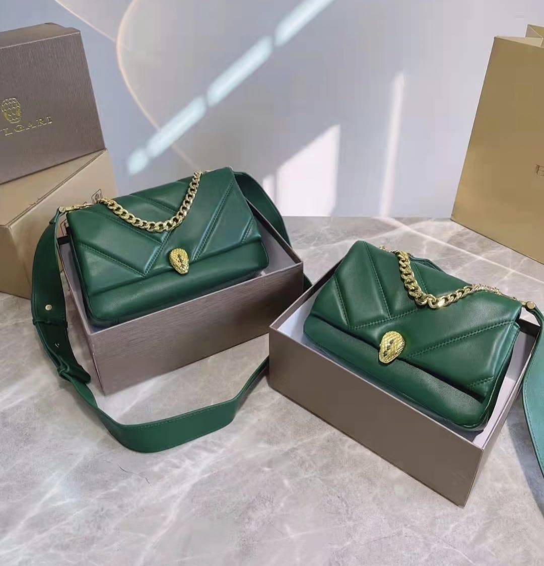  شنطة نسائية ماركة بولغري 