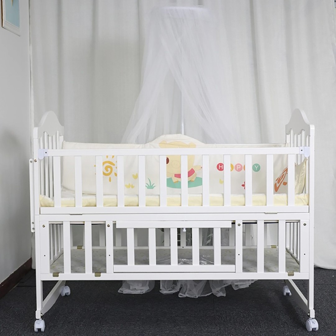سرير خشبي للاطفال الرضع بوضعية الاهتزاز مع ناموسية